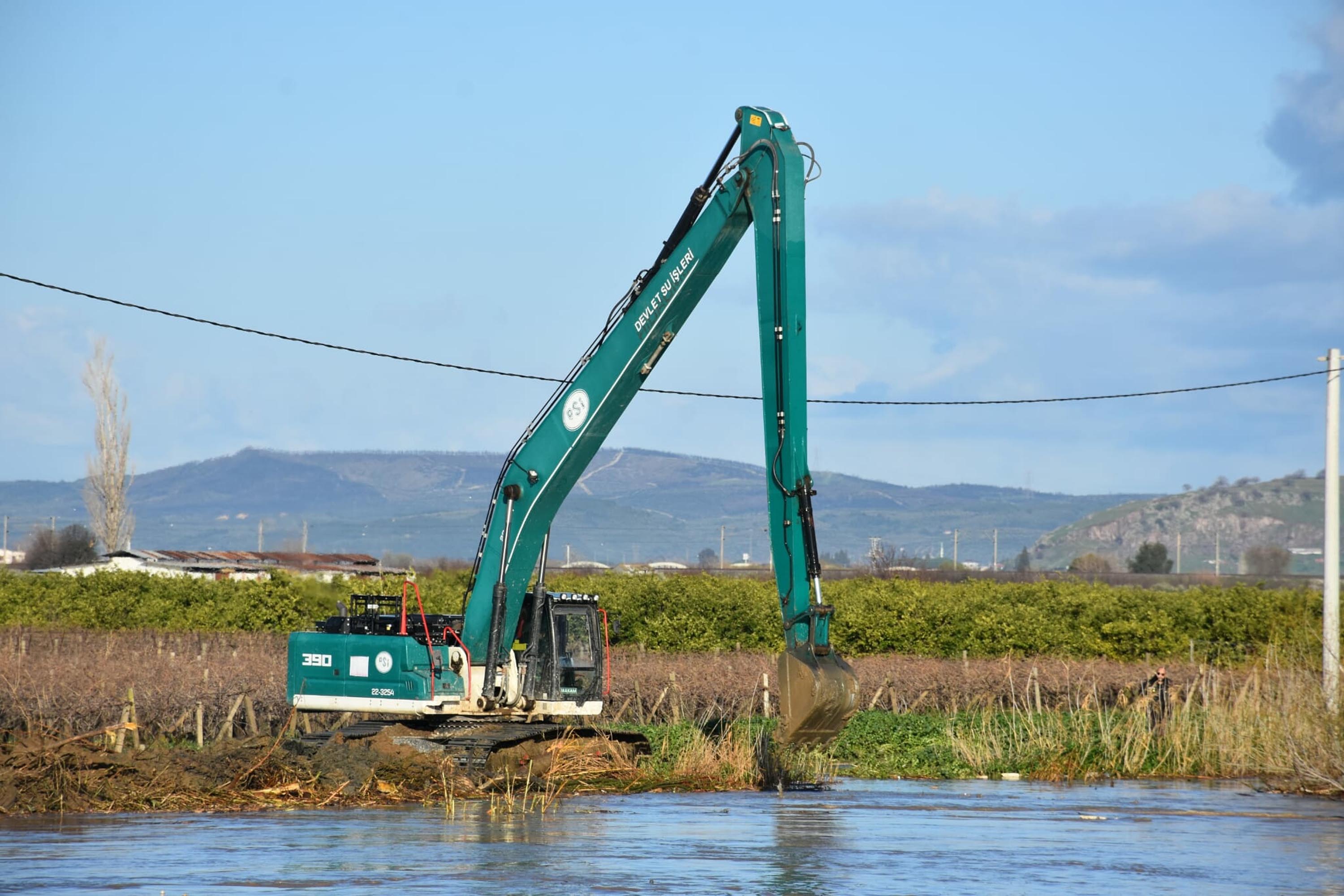 Bakan Yardımcısı Gizligider saha incelemesi
