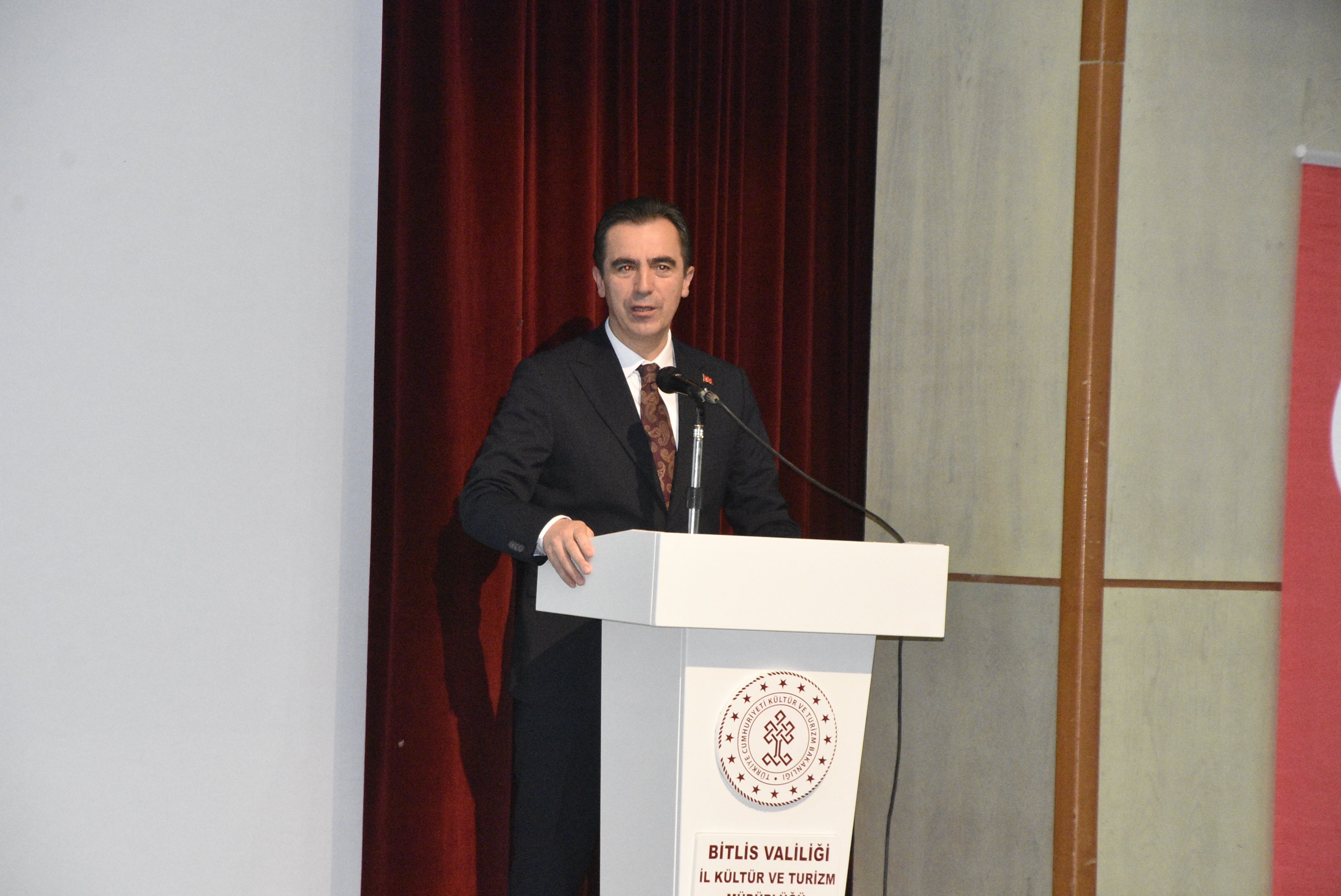 Bitlis Nevruz kutlaması halay