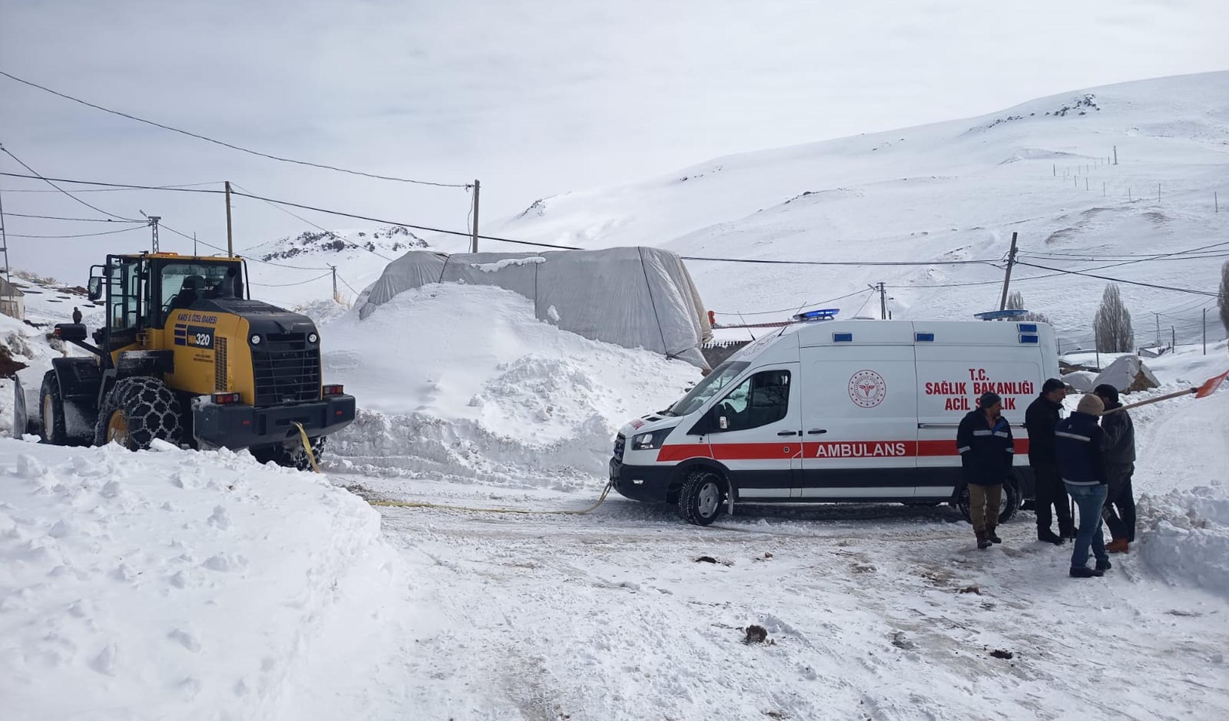 Kars kar ambulans kurtarma
