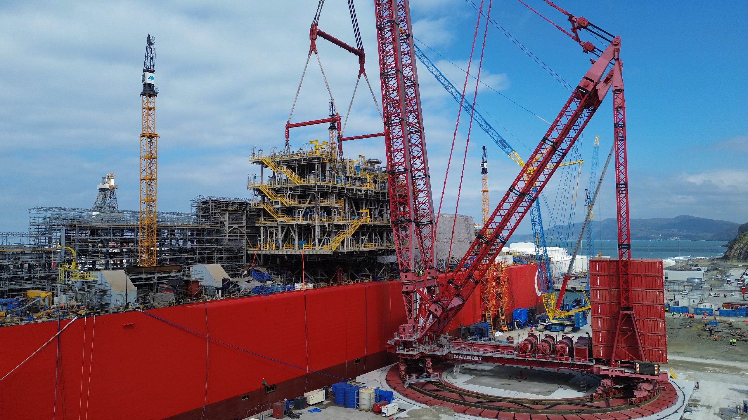 Osman Gazi Yüzer Üretim Platformu