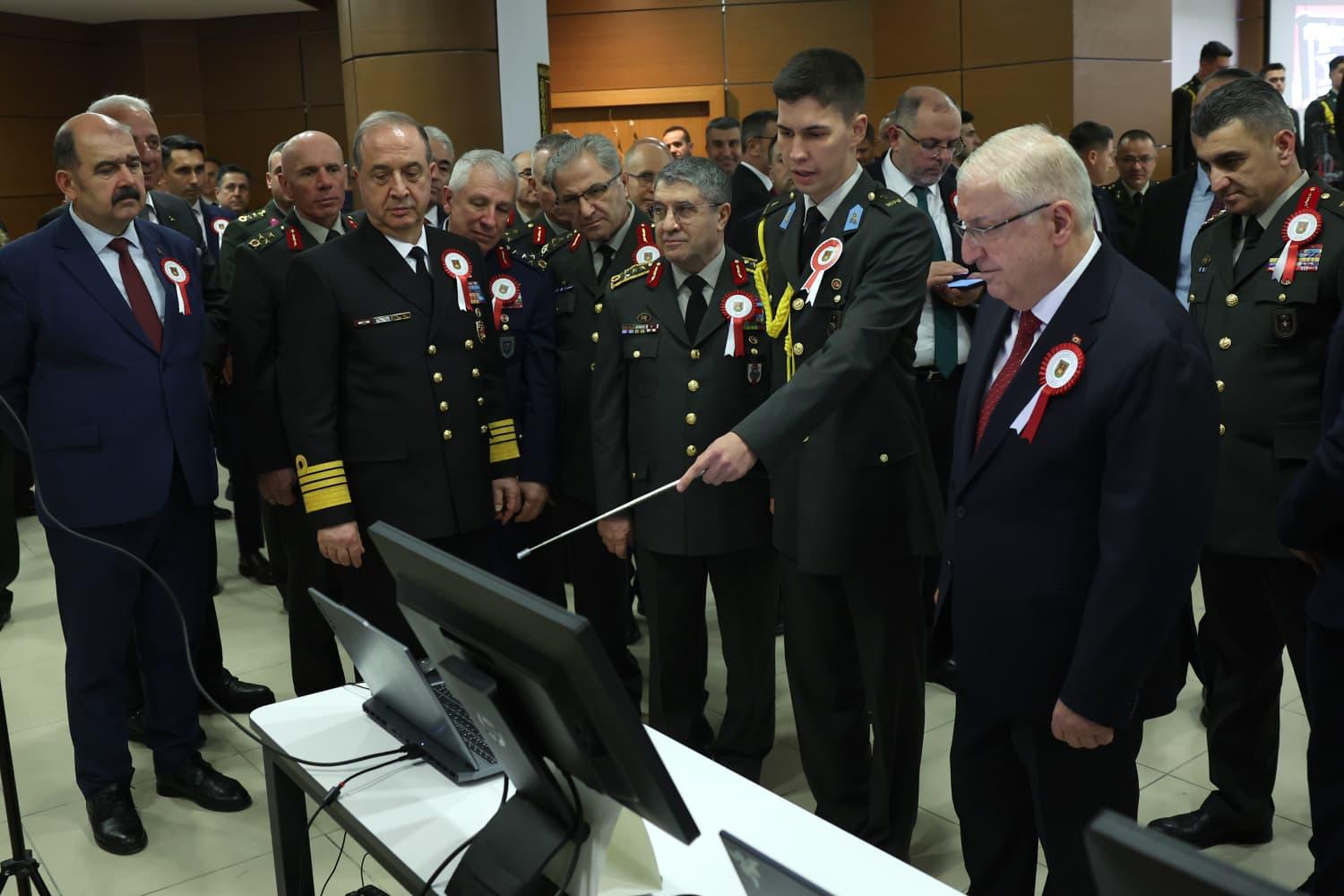 Harbiyeliler Törende