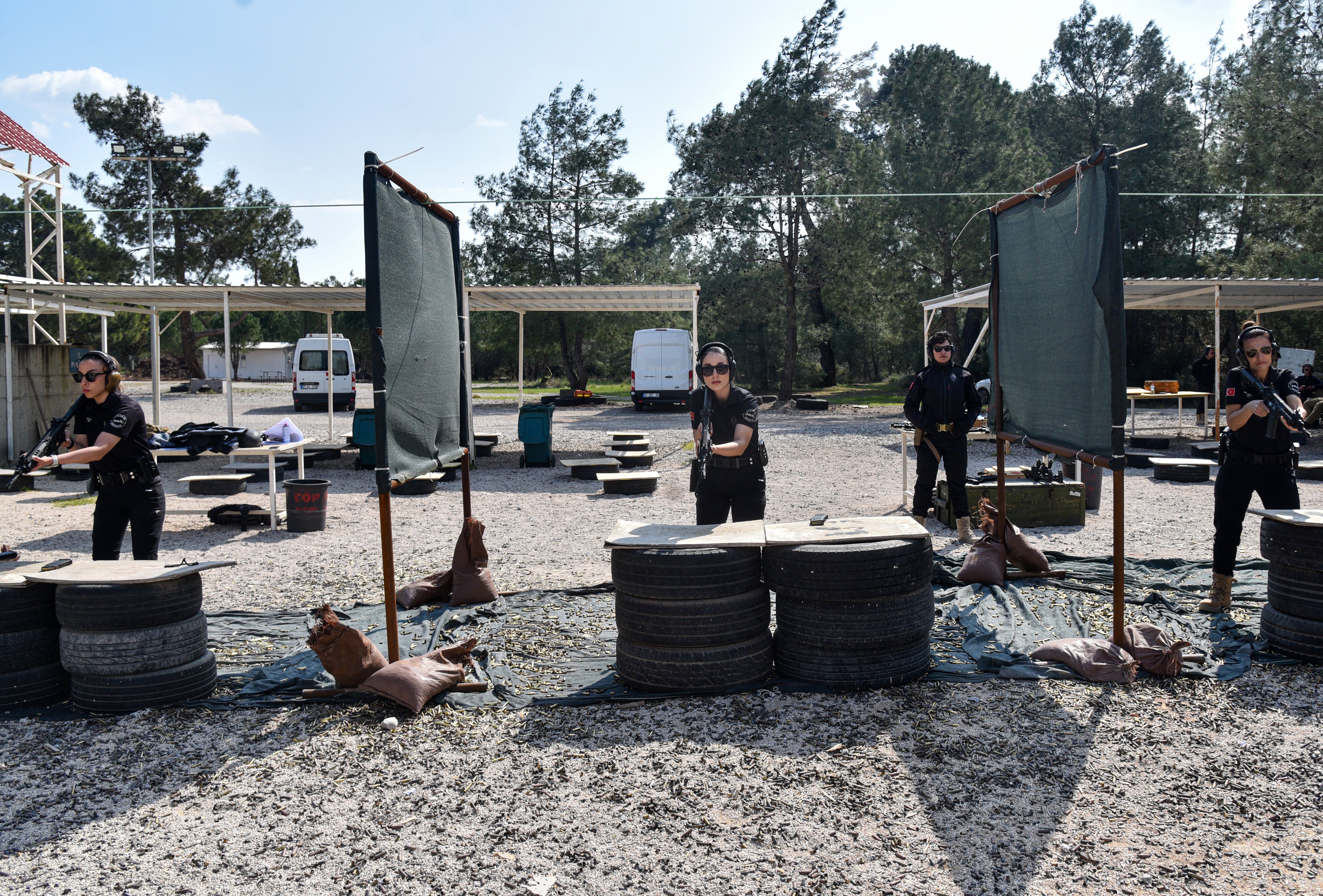 Polis Kadın Kahraman