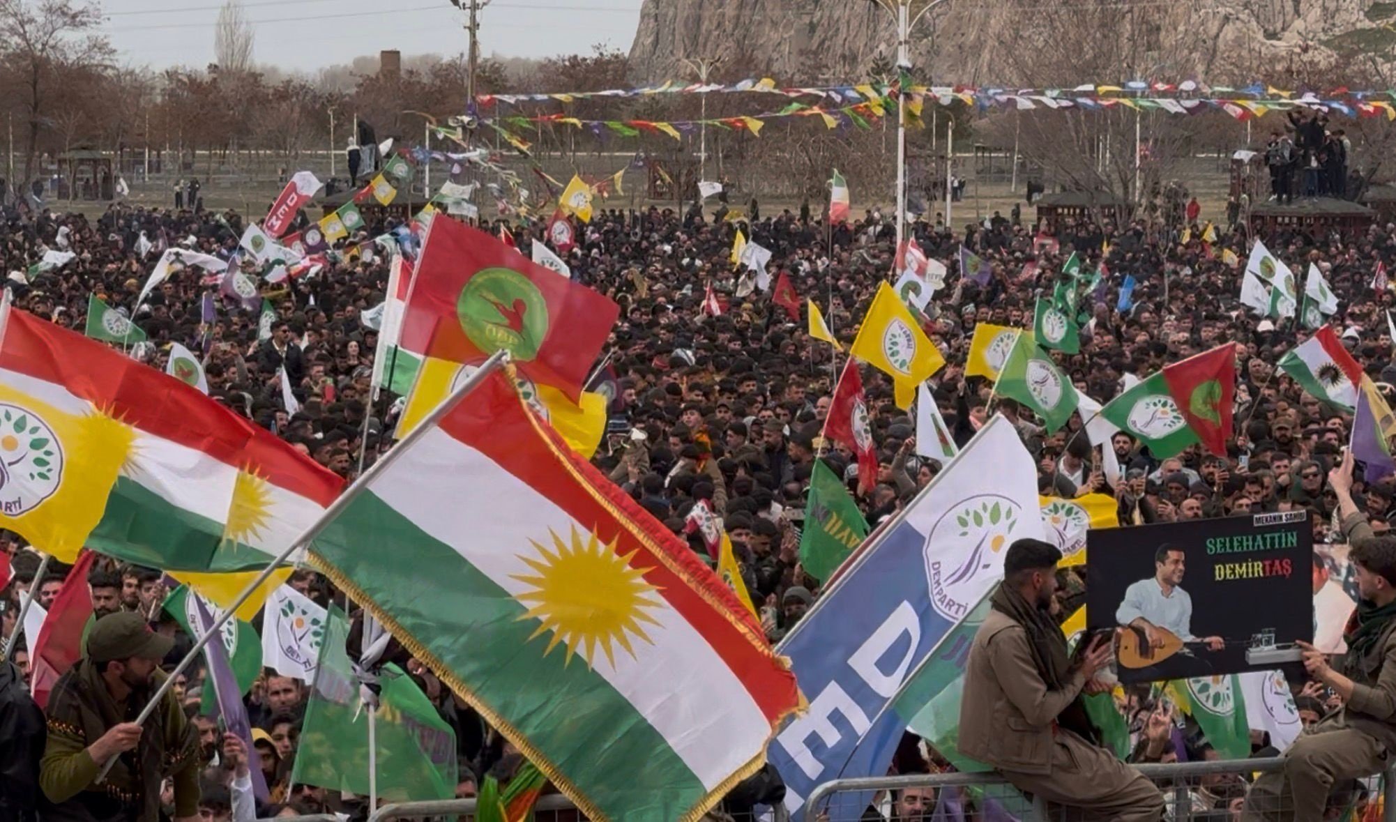 DEM Parti Nevruz Kutlaması Van