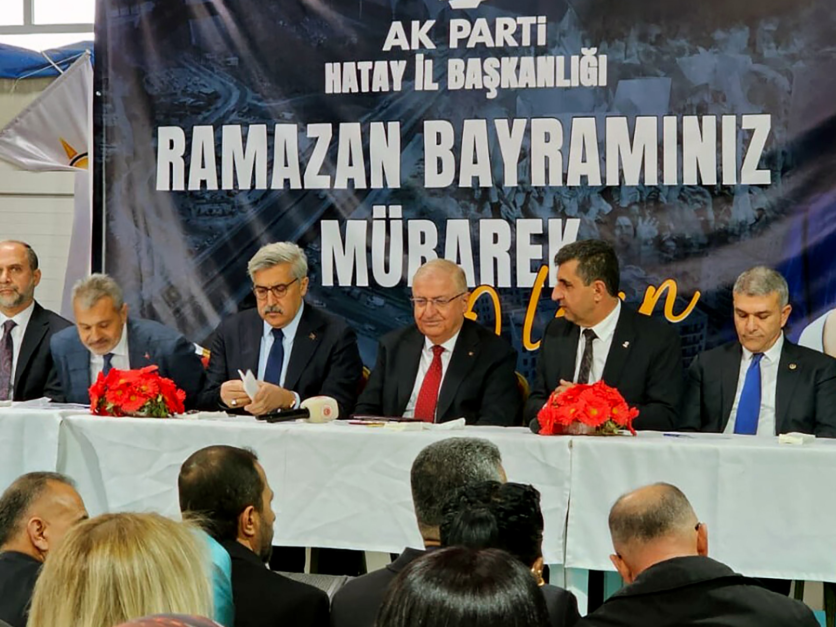 Milli Savunma Bakanı Yaşar Güler AK Parti Hatay İl Başkanlığı