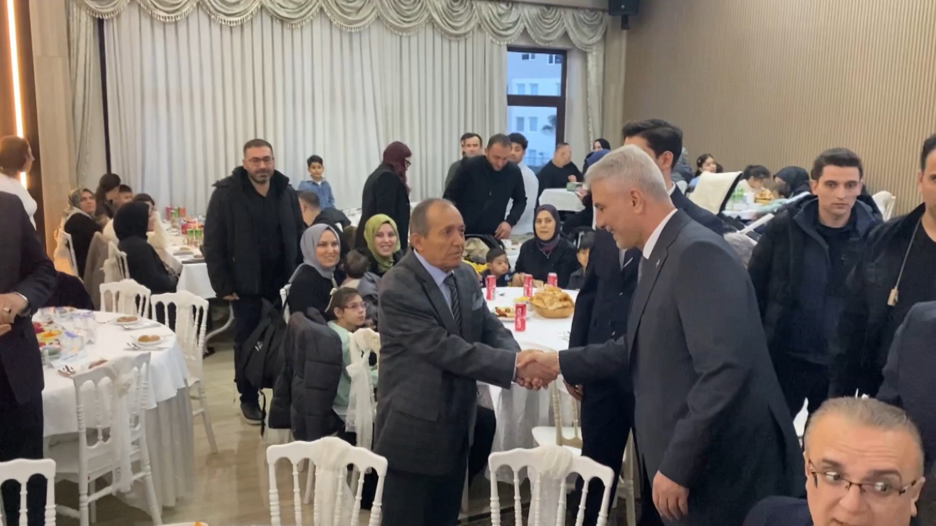 Bakan Ömer Bolat iftar programında konuşuyor