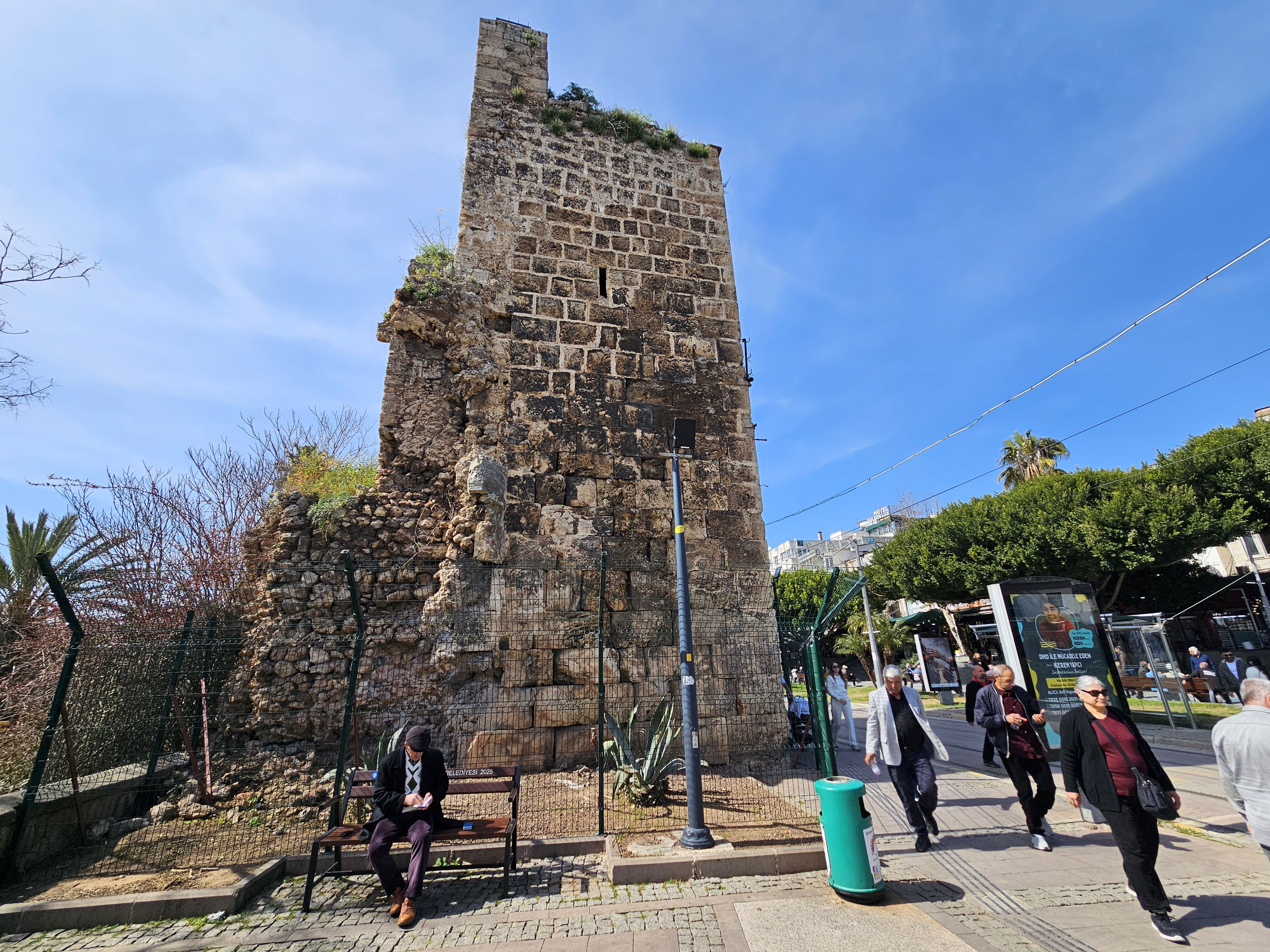 Tarihi Burçlar Risk Altında