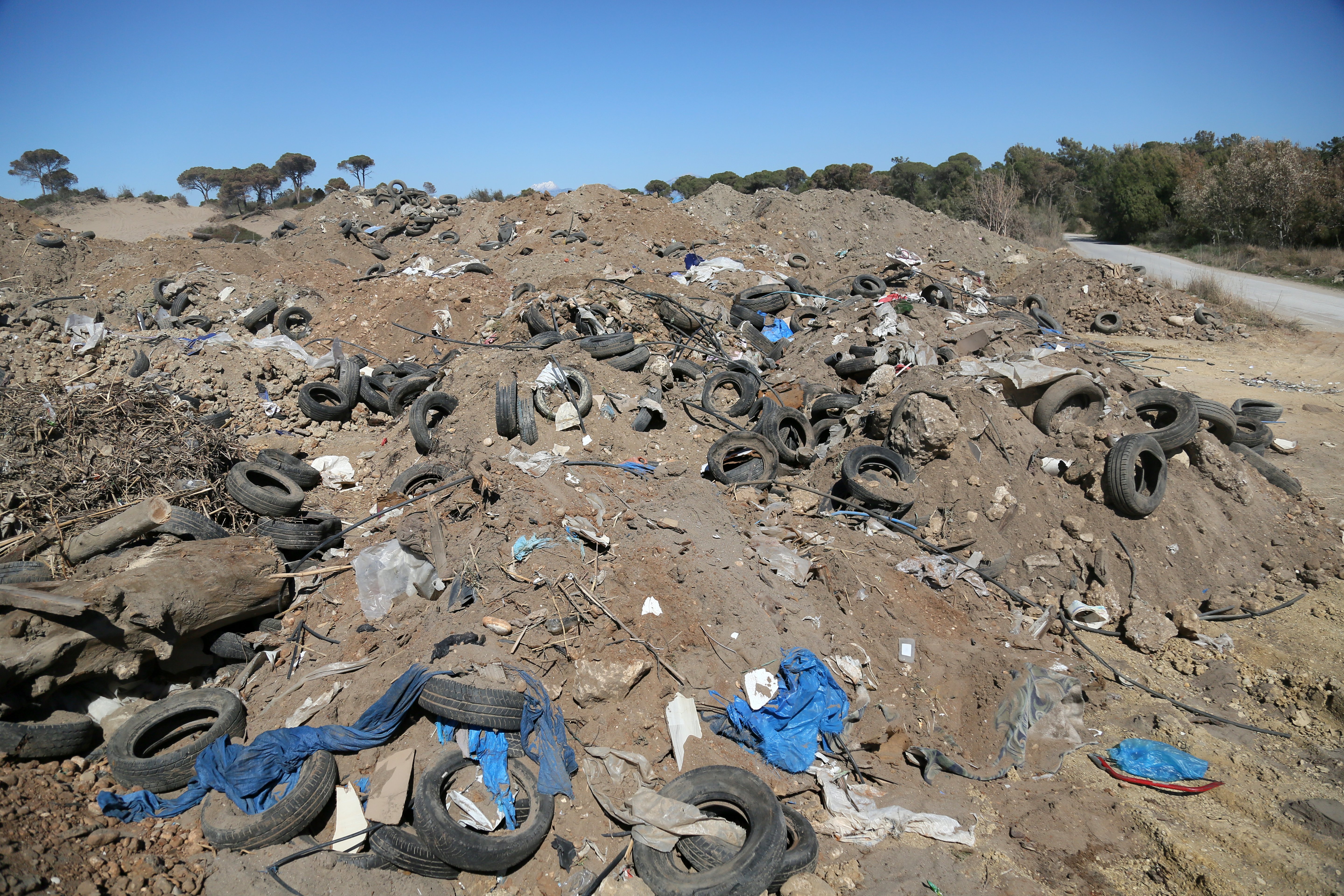 Kumköy sahilinde temizlik çalışması