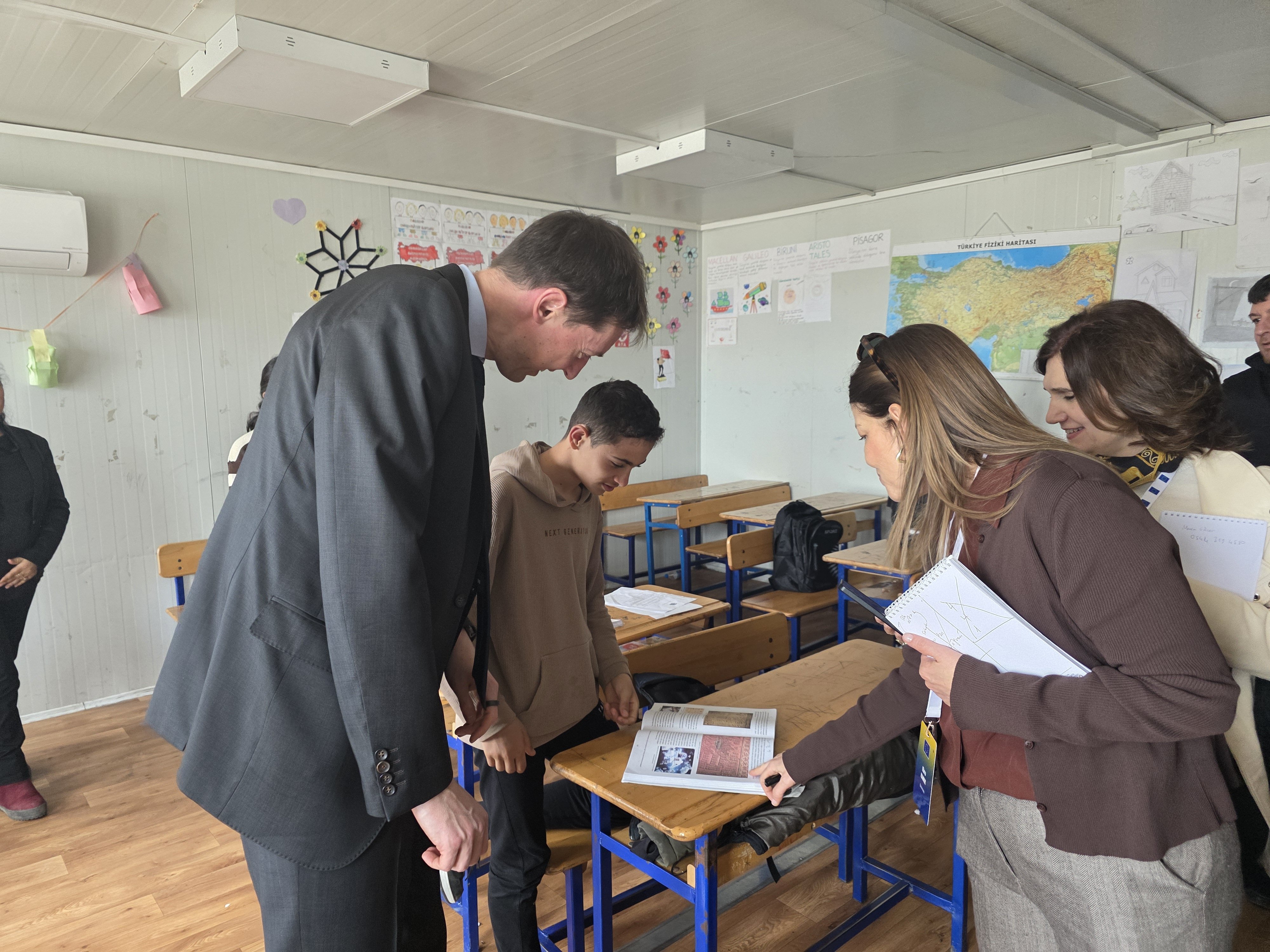 AB Heyeti Hatay Deprem Bölgesi