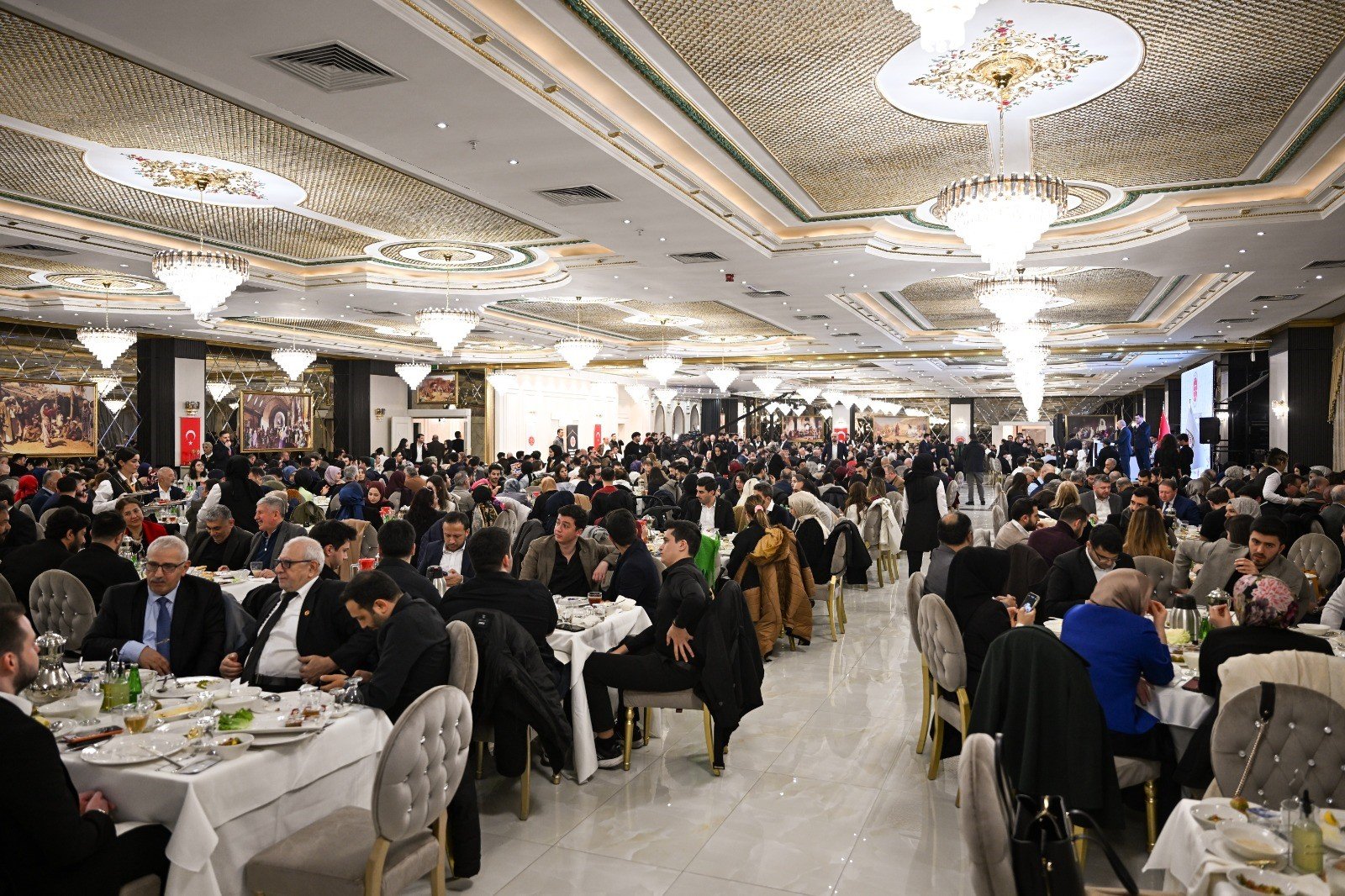 Adalet Bakanı Akın Gürlek baro iftarı