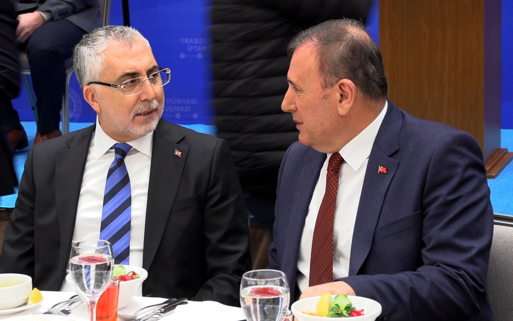 Bakan Işıkhan ve İş İnsanları