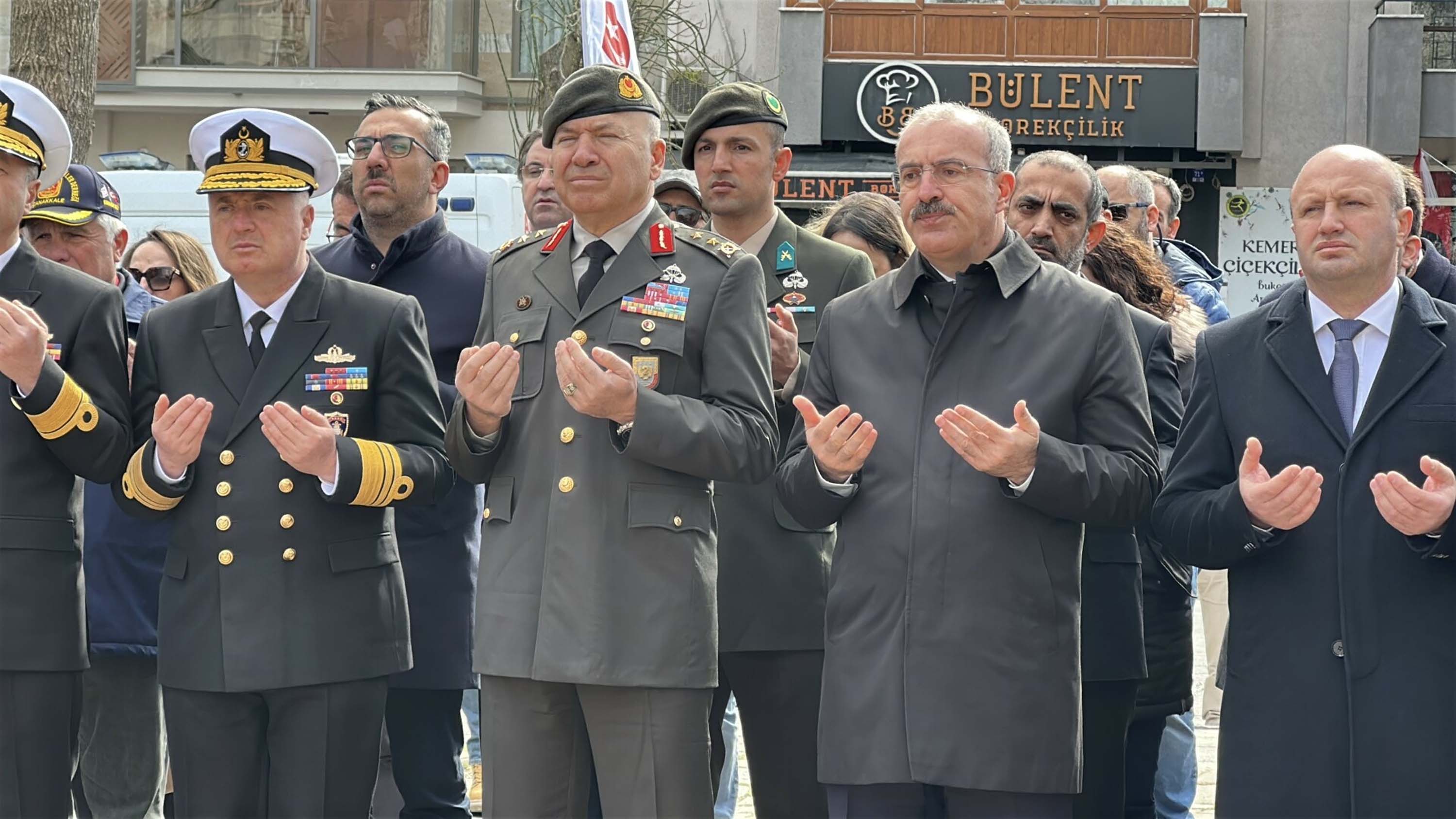 Törene Katılan Askeri Erkan ve Öğrenciler