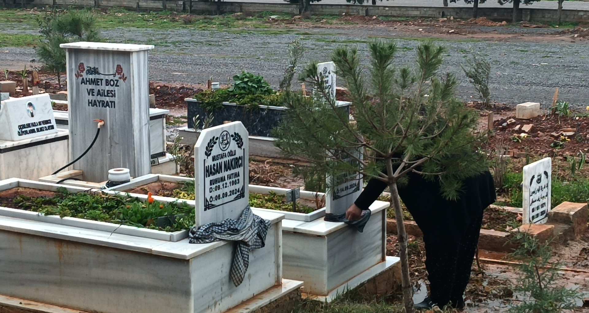 İslahiye Deprem Mezarlığı Ziyaret