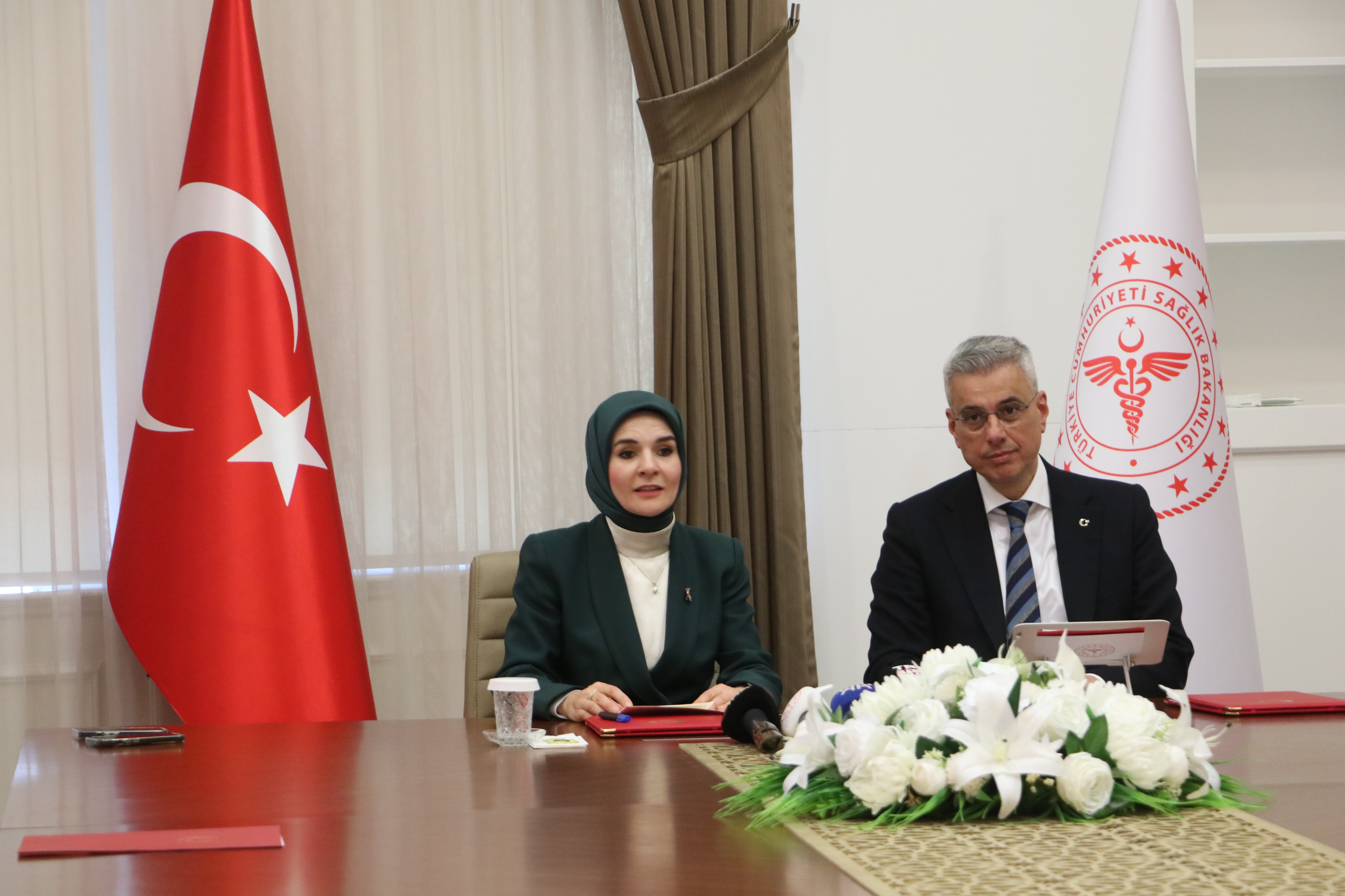 Aile ve Sosyal Hizmetler Bakanı Mahinur Özdemir Göktaş konuşma yapıyor