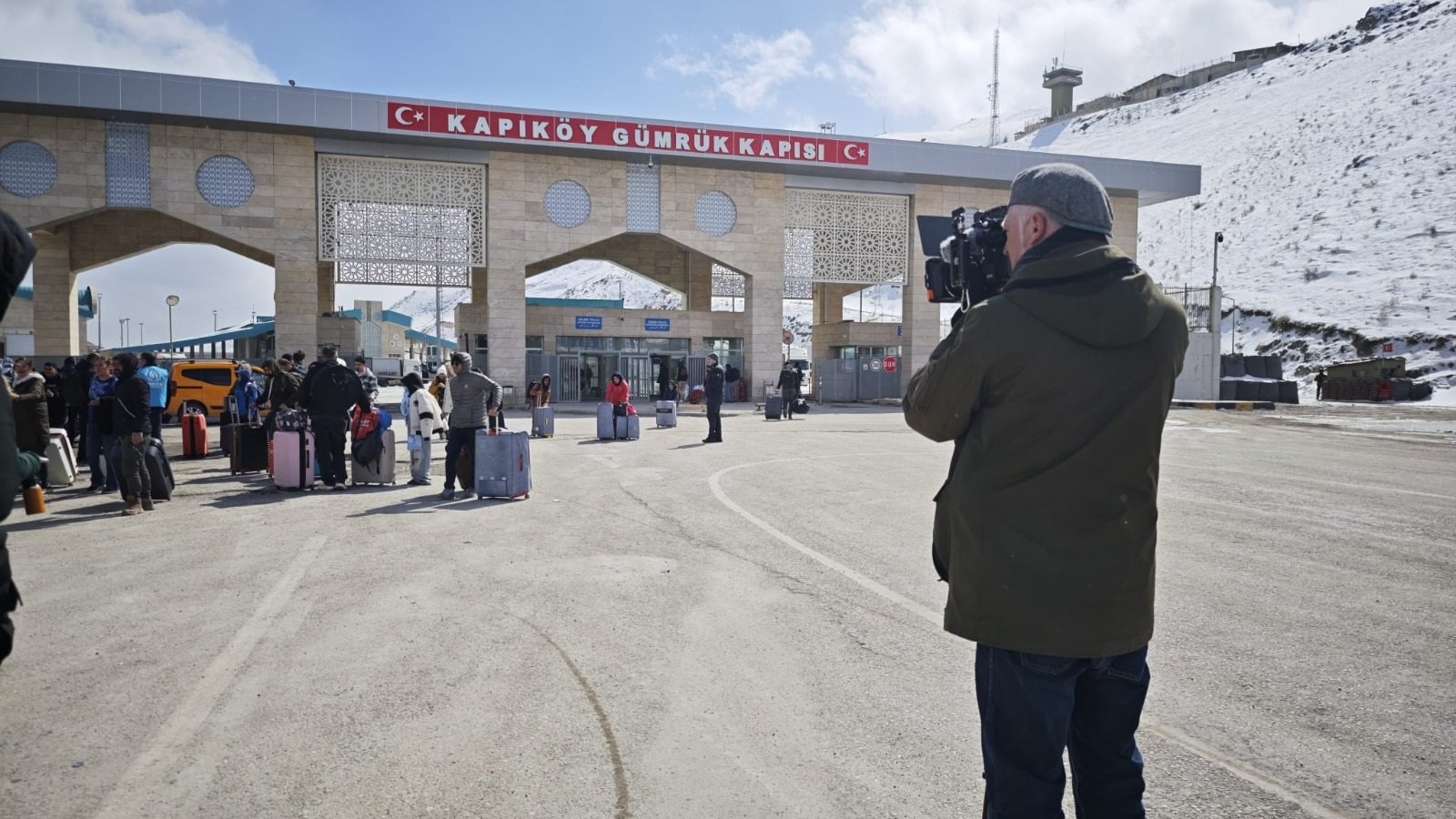 Sınır Kapısı İnsan Manzarası