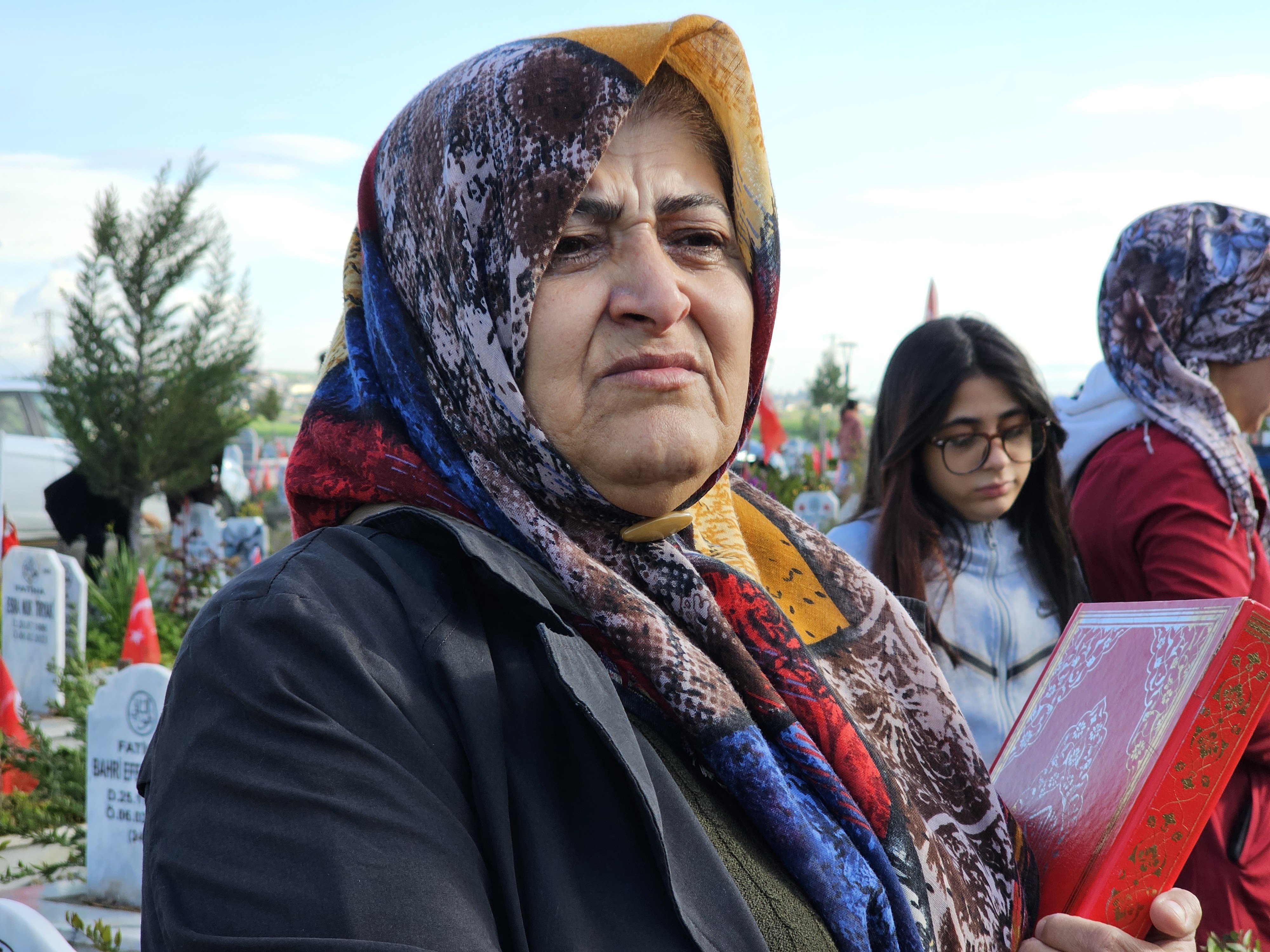 Semra Sefa Deprem Şehitliği