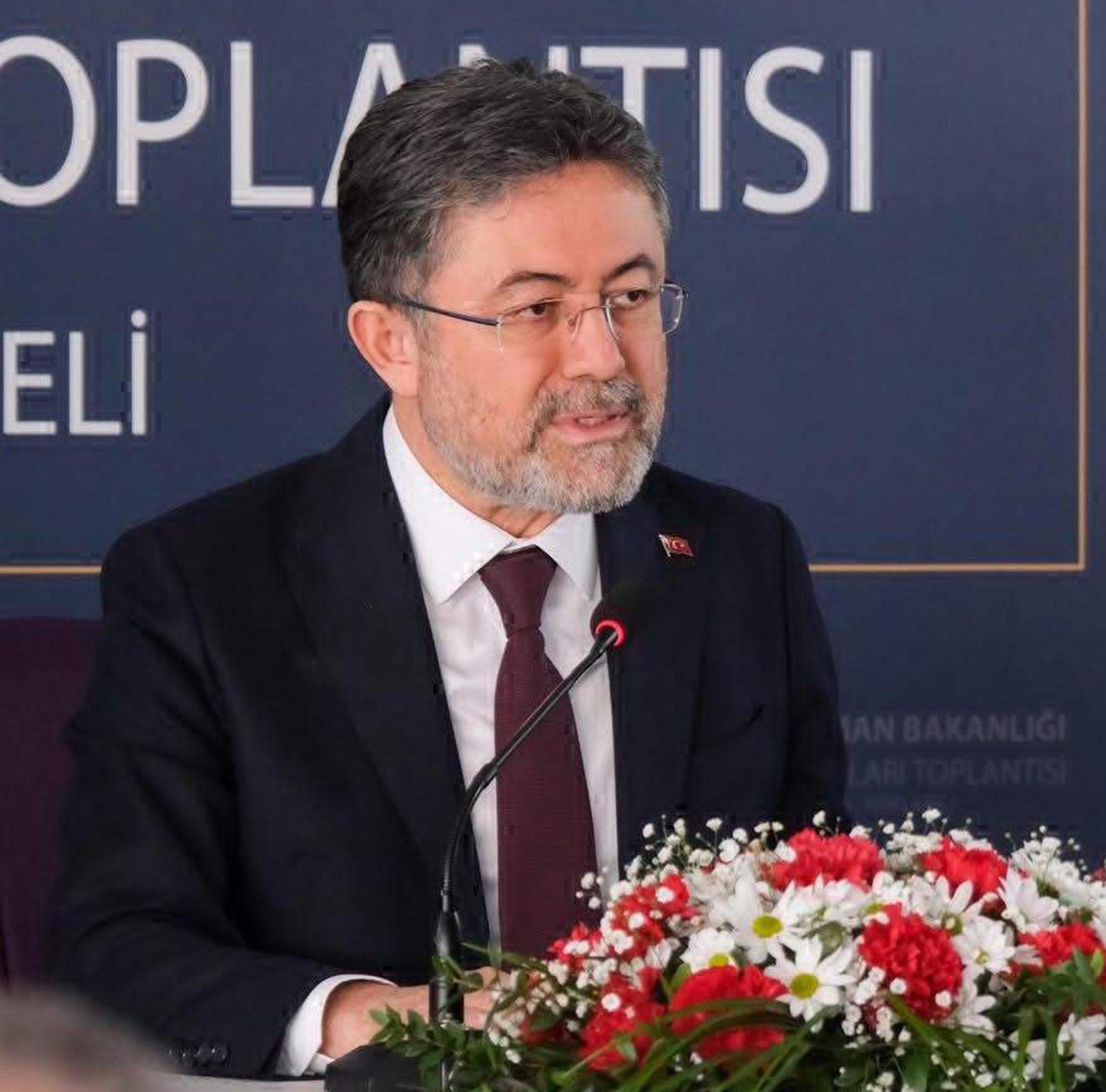 Bakan Yumaklı sektör temsilcileri ile toplantıda