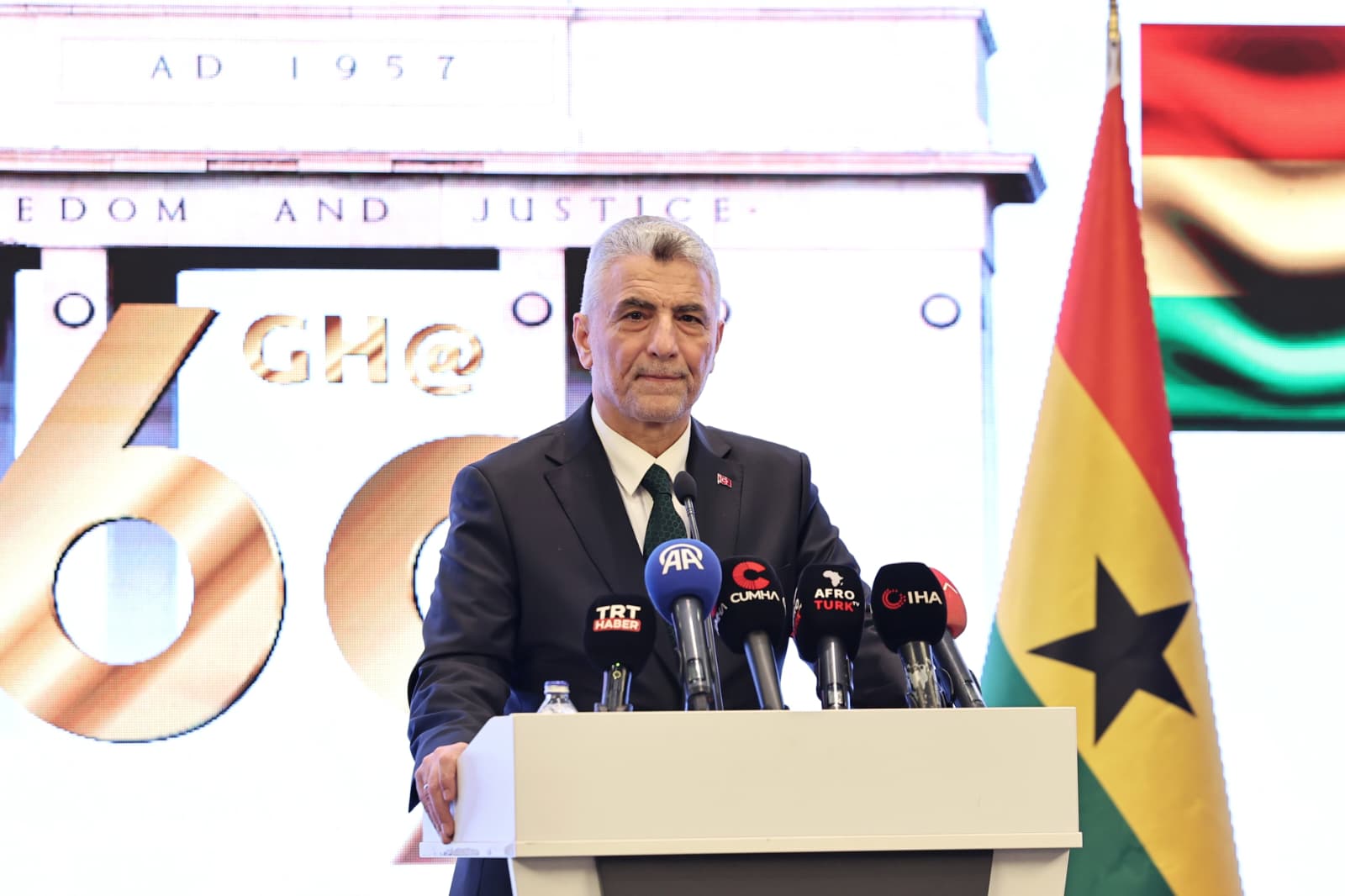 Ticaret Bakanı Ömer Bolat ve Gana Büyükelçisi