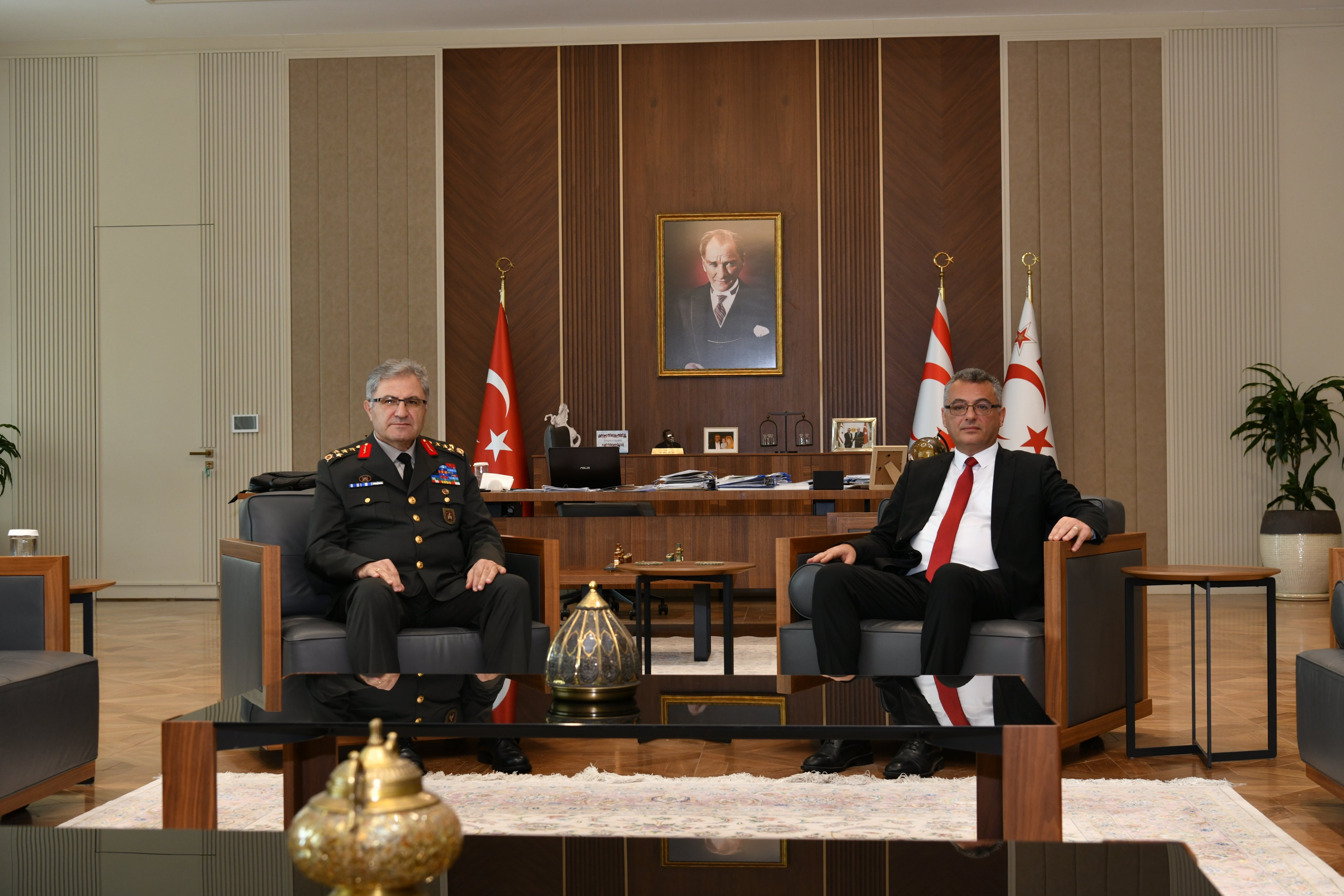 Orgeneral Metin Tokel KKTC Cumhurbaşkanı Tufan Erhurman ziyaret