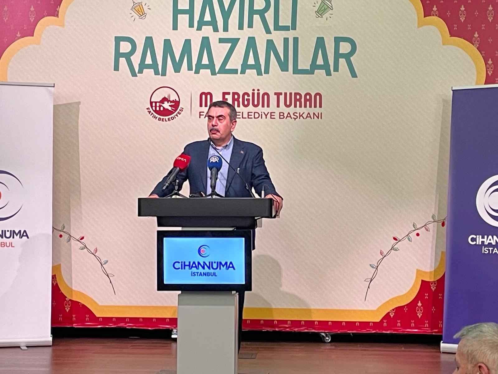 Milli Eğitim Bakanı Yusuf Tekin Sahur Programında