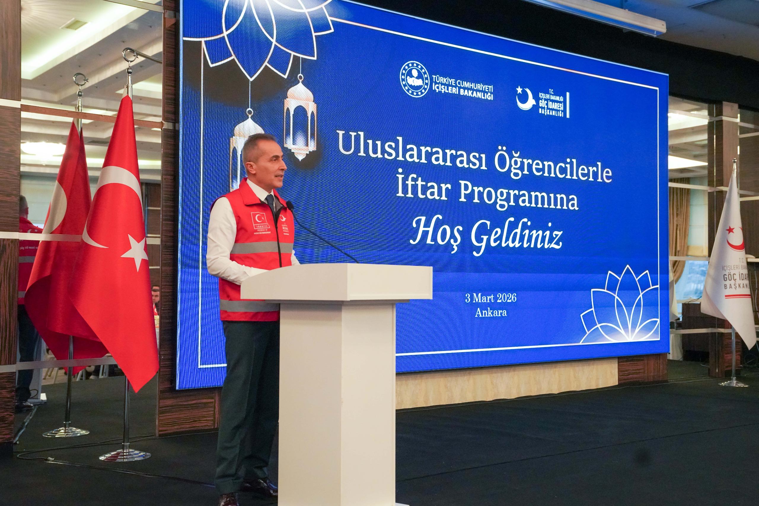 Göç İdaresi İftar Programı Katılımcıları