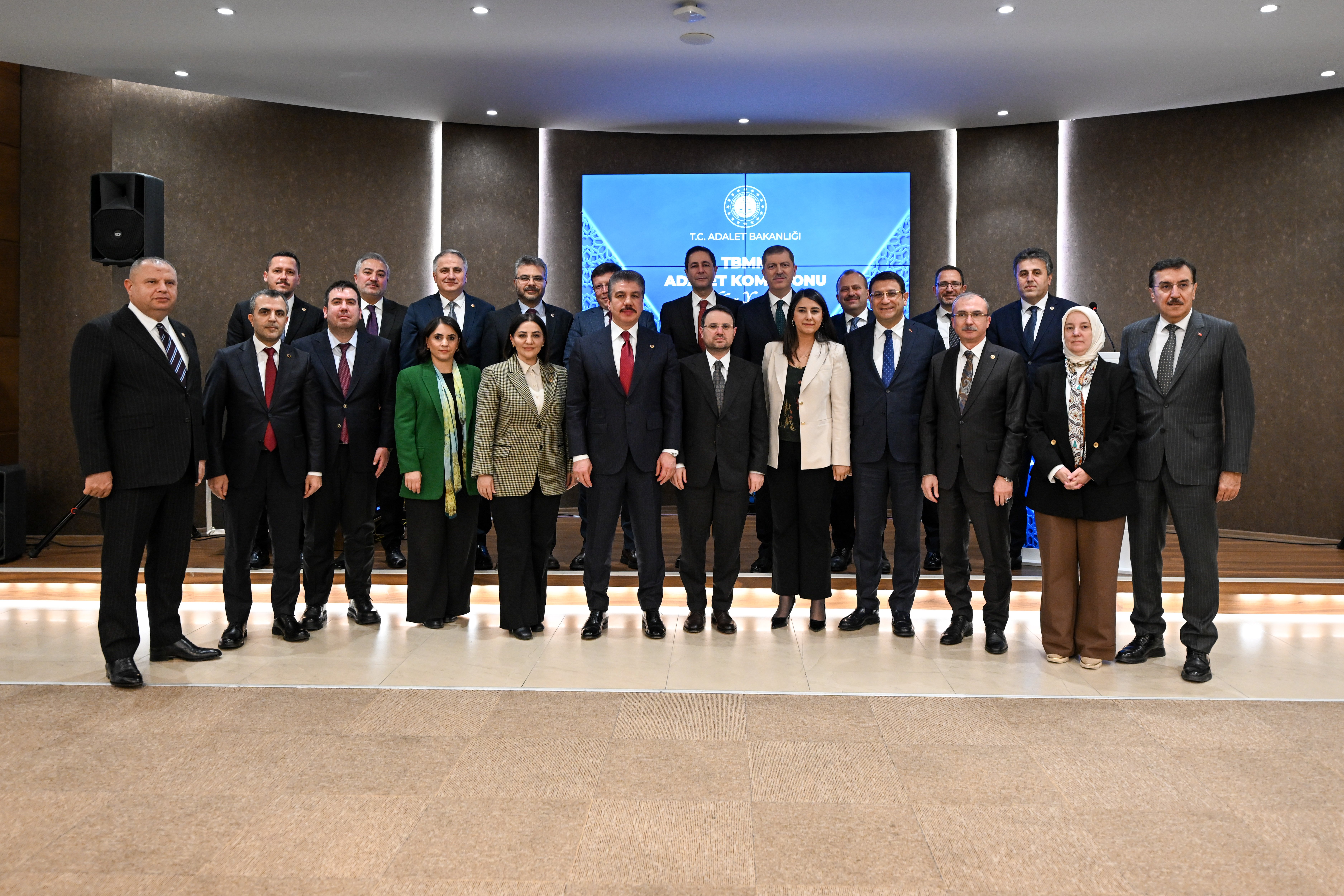 Adalet Bakanı Akın Gürlek konuşma yaparken