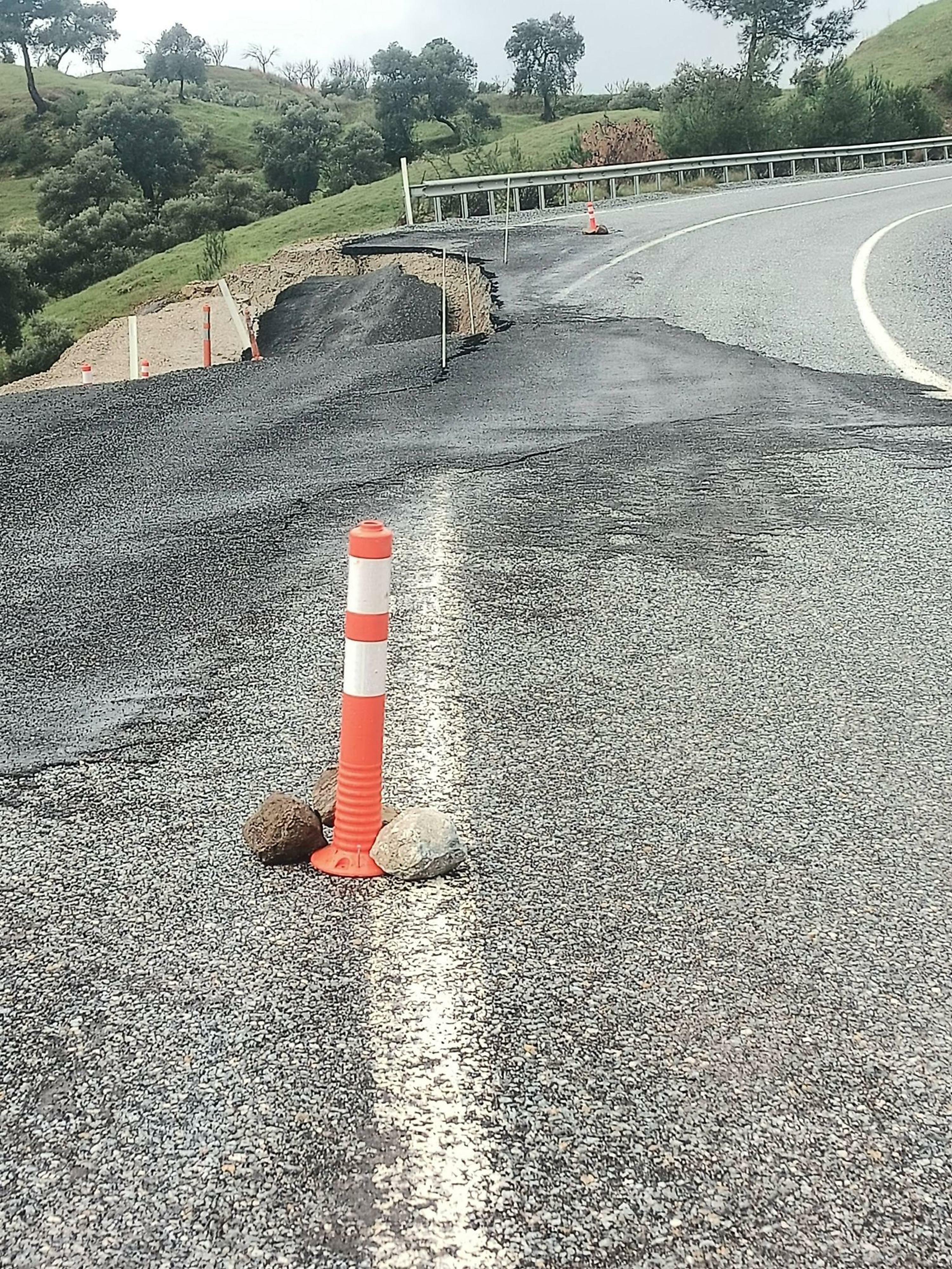 İncirliova Tire yolu çökme altyapı sorunu