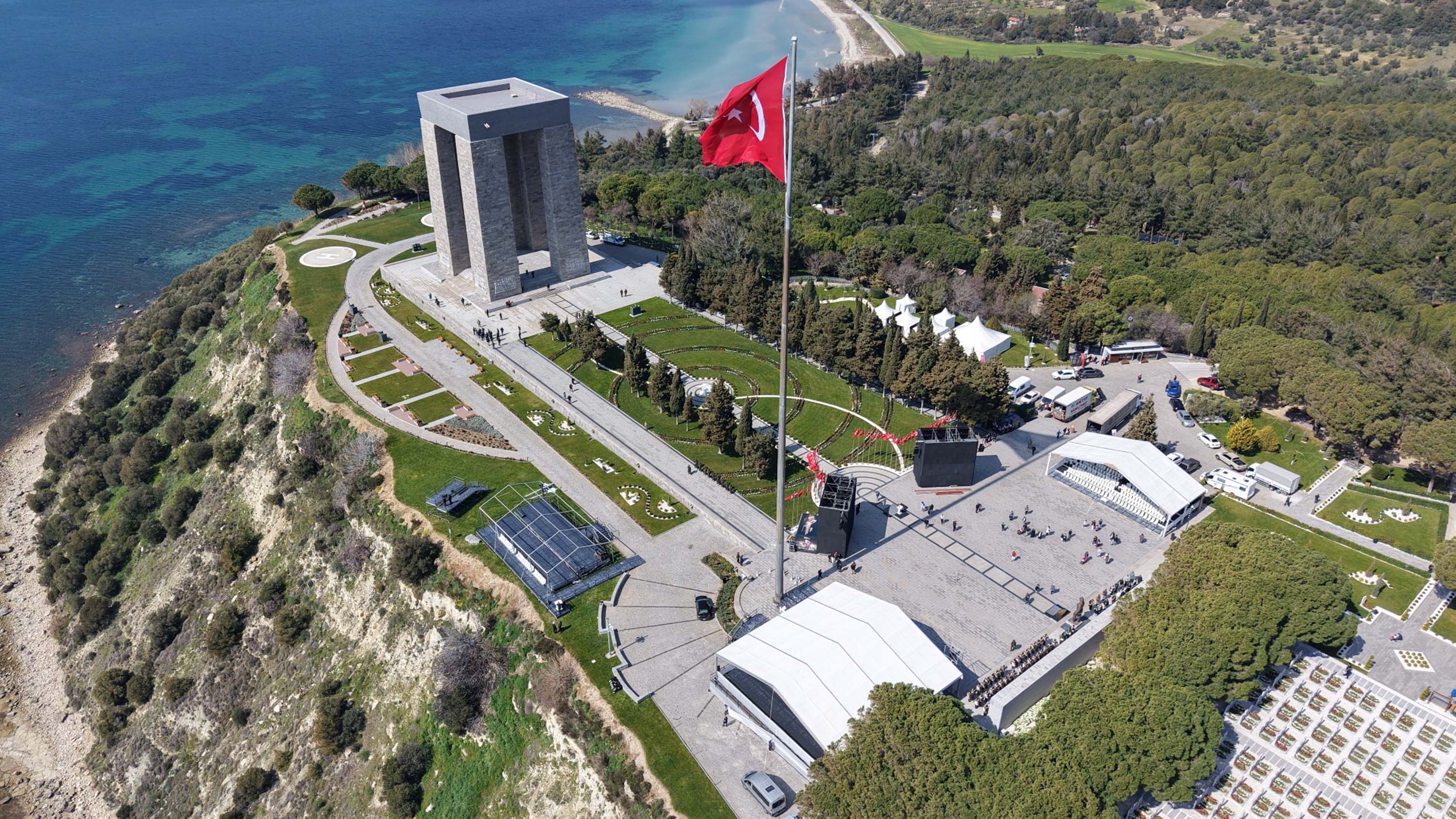 Şehitler Abidesi genel görünüm