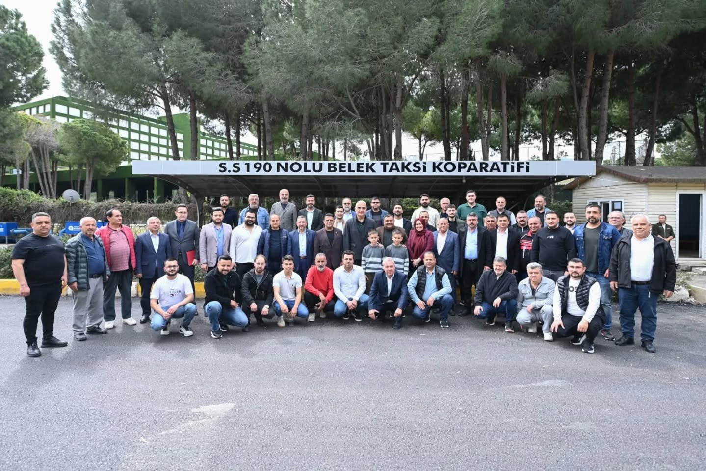 Bakan Ersoy Taksicilerle