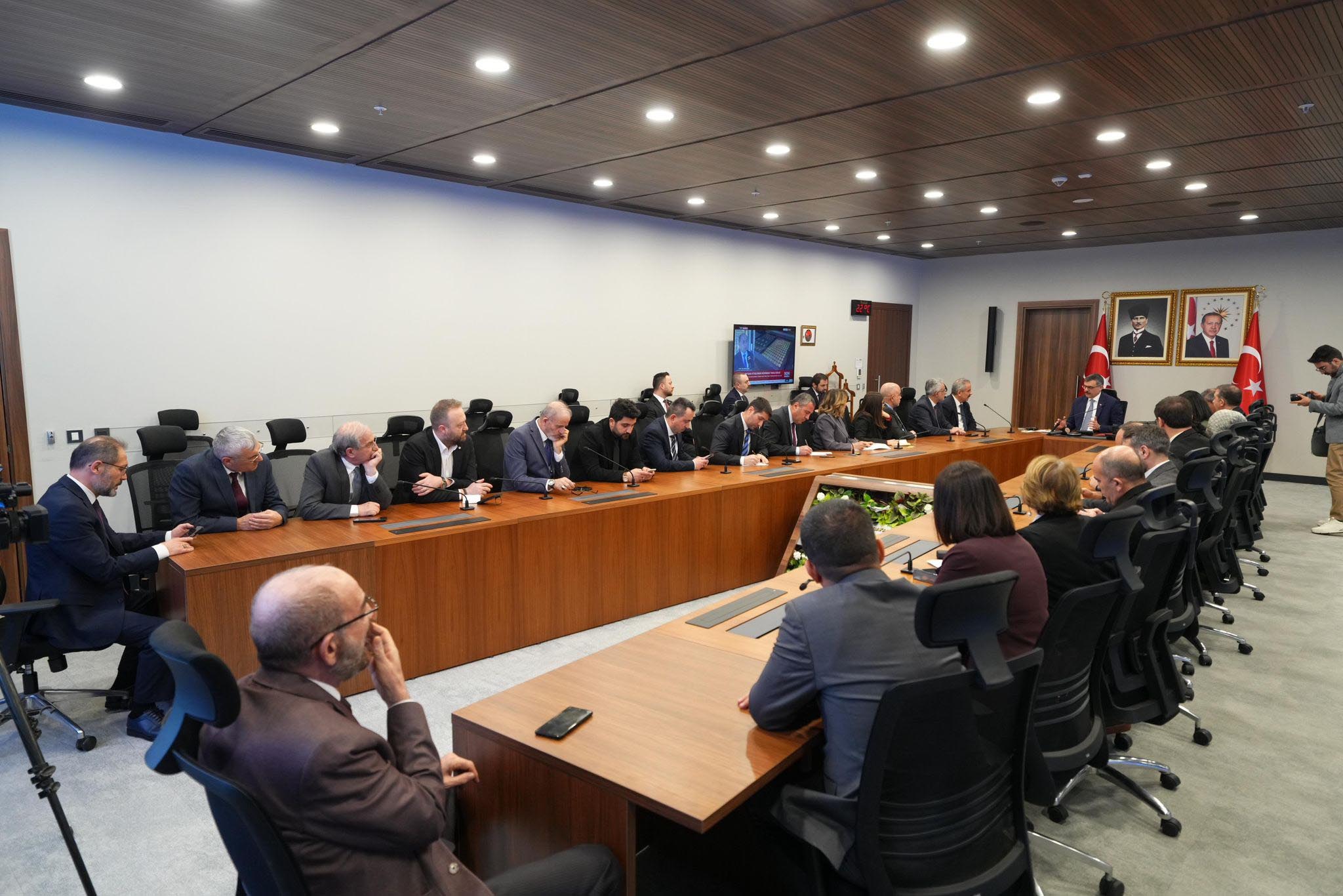 Bakan Yerlikaya güvenlik brifingi