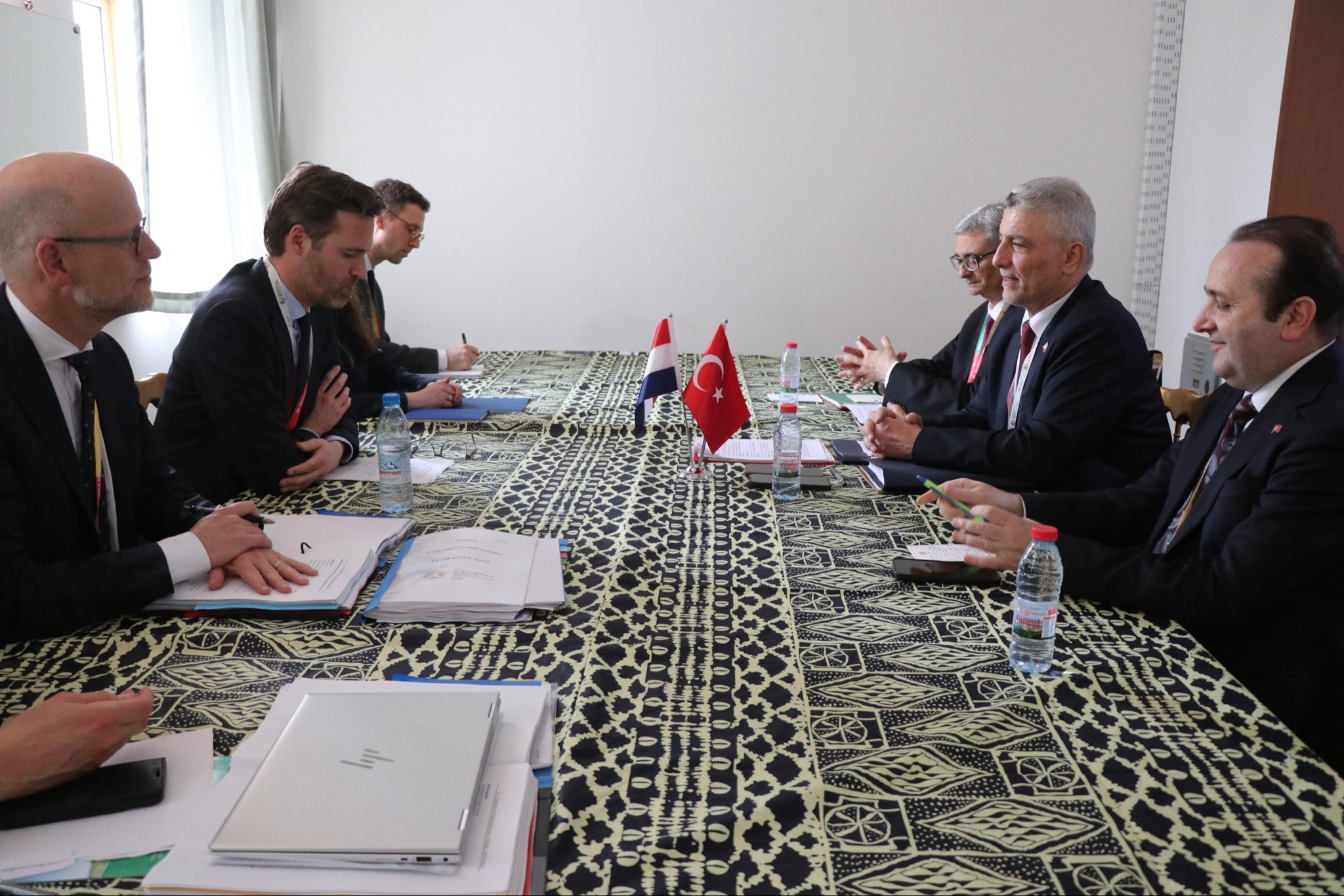 Bakan Ömer Bolat Hollanda Bakanı Sjoerdsma ile görüşüyor