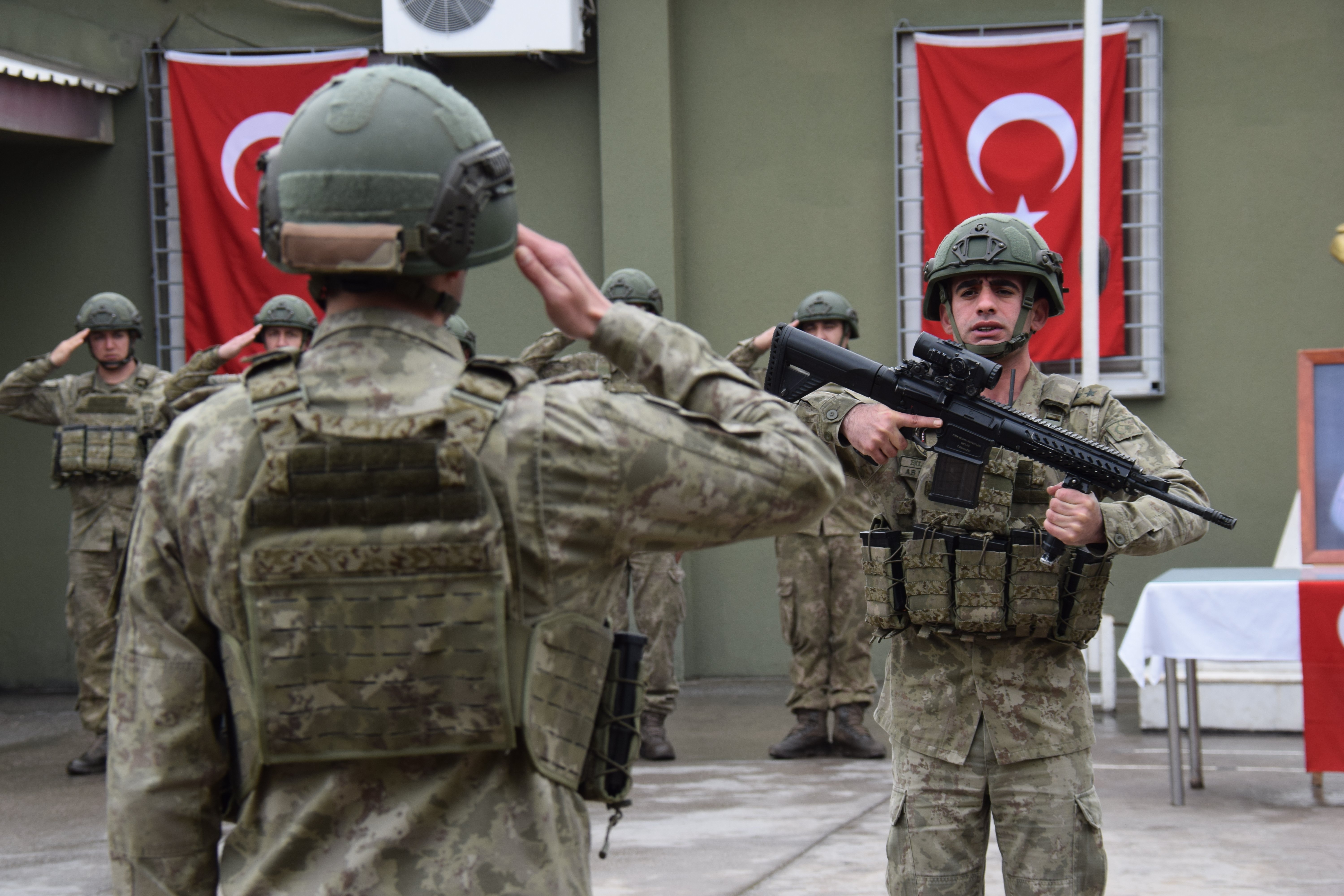 Sınır karakolunda Mehmetçik