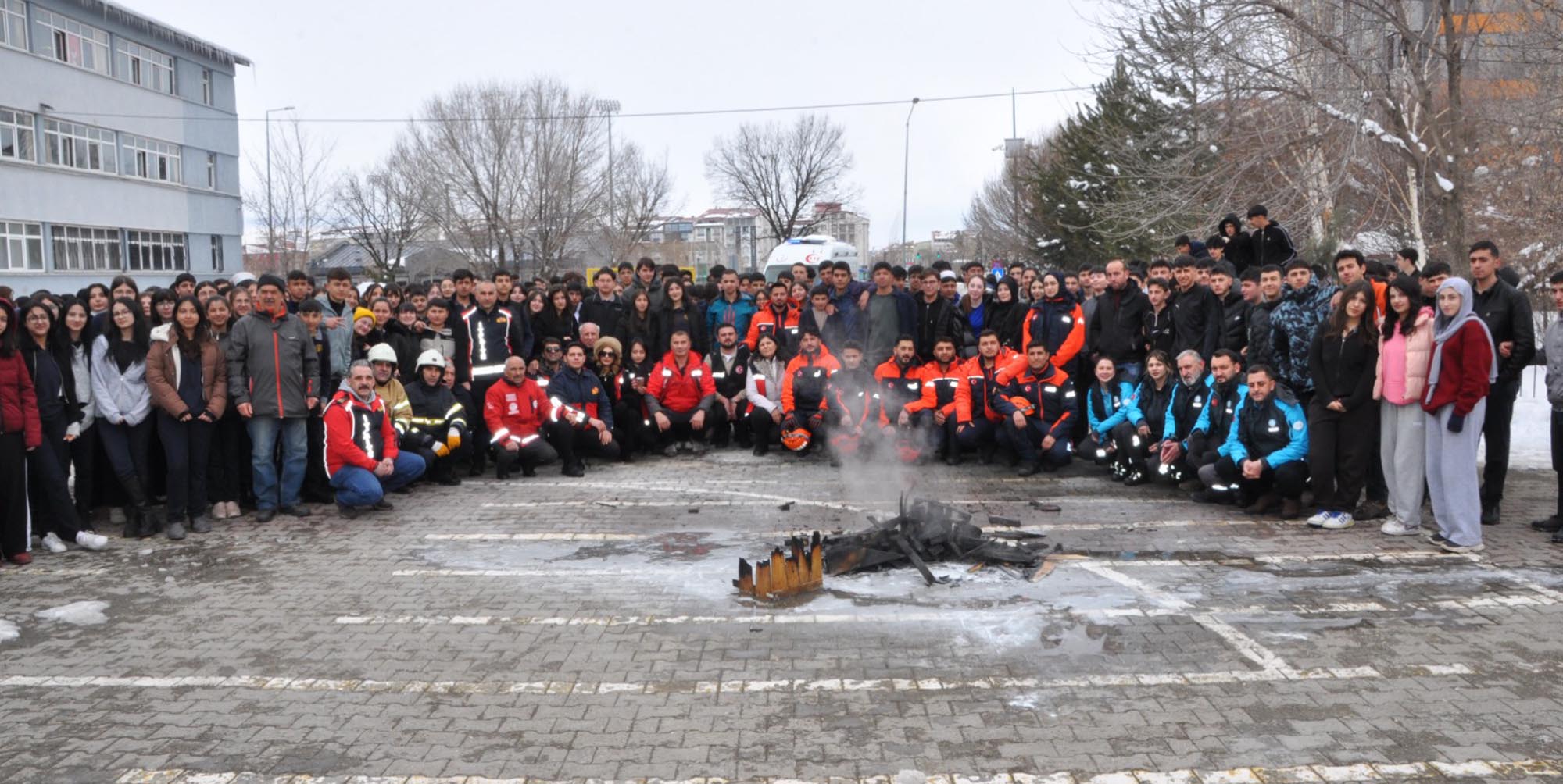 Kars Alpaslan Anadolu Lisesi