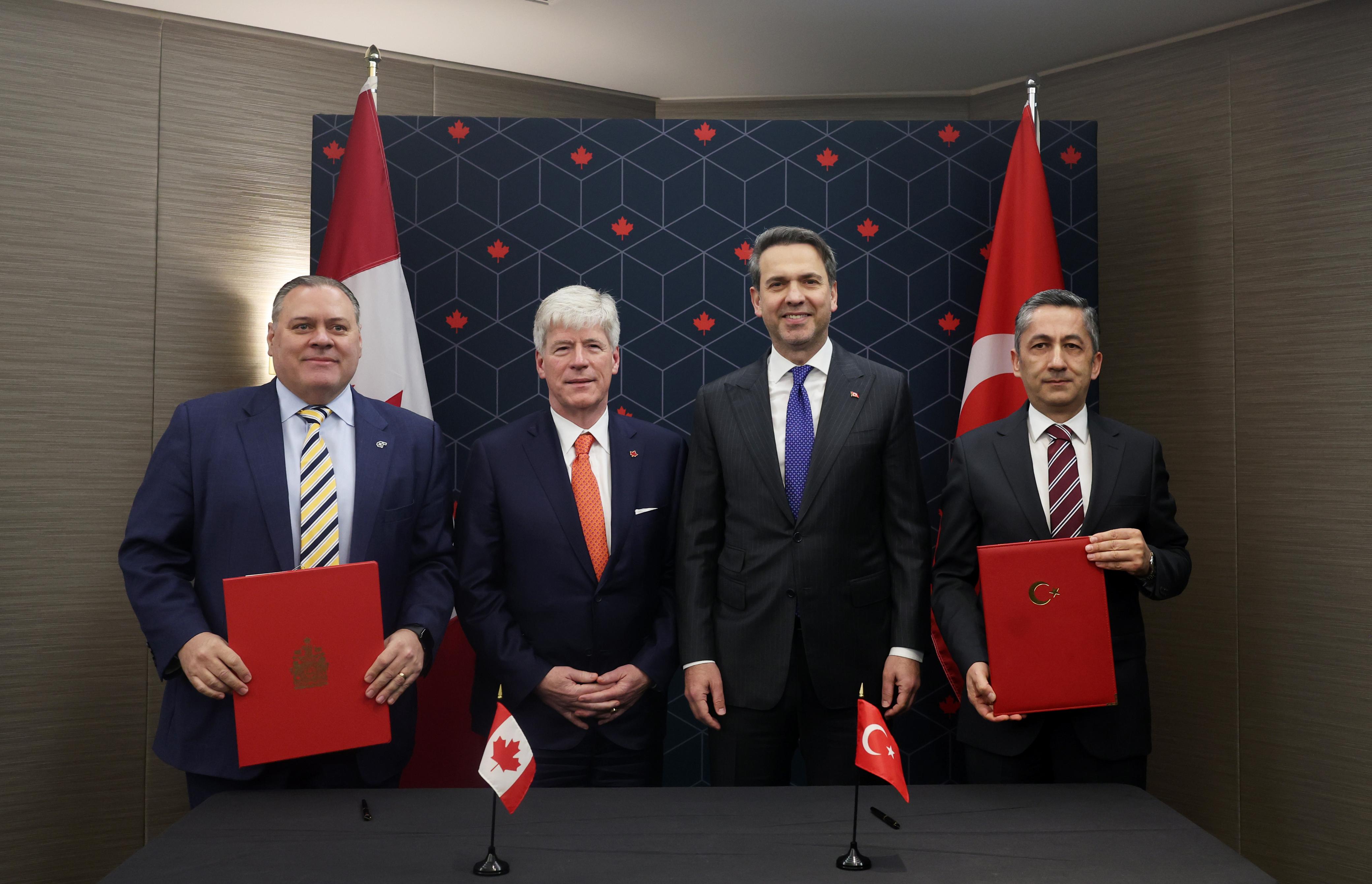 Enerji Bakanı Alparslan Bayraktar Kanada Mutabakat Zaptı