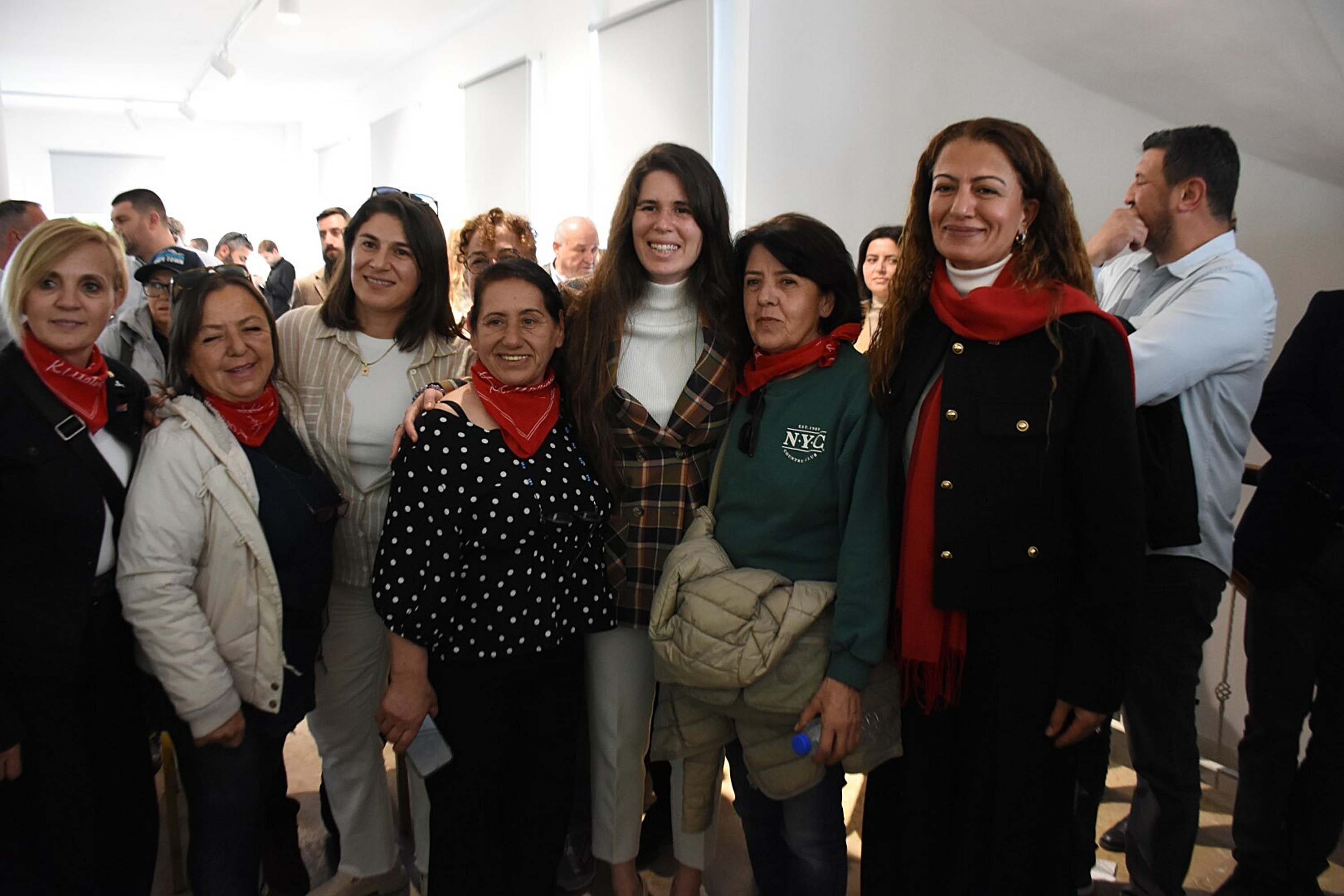 Lal Denizli açıklama yapıyor