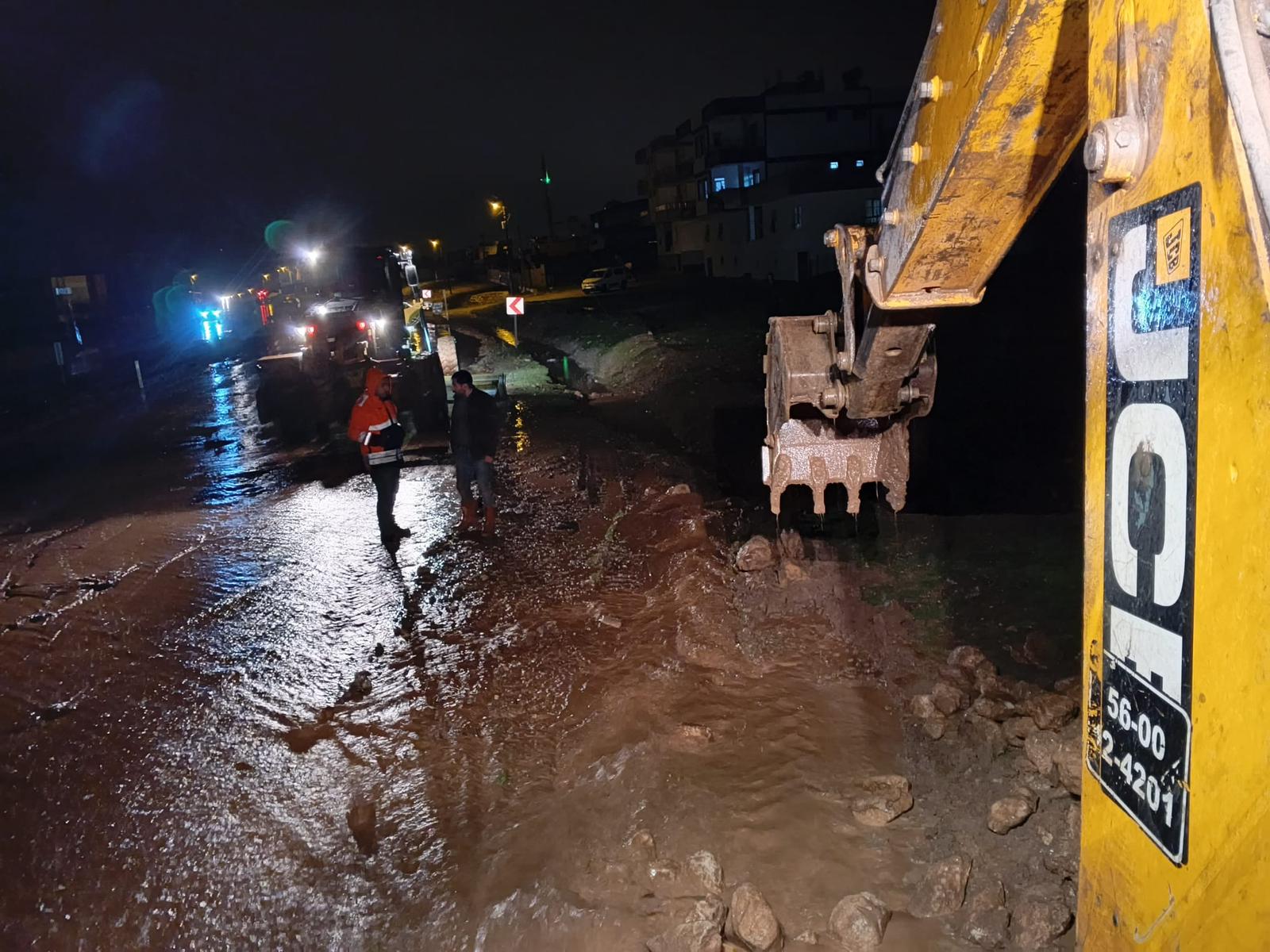 Siirt AFAD ekipleri sel bölgesinde