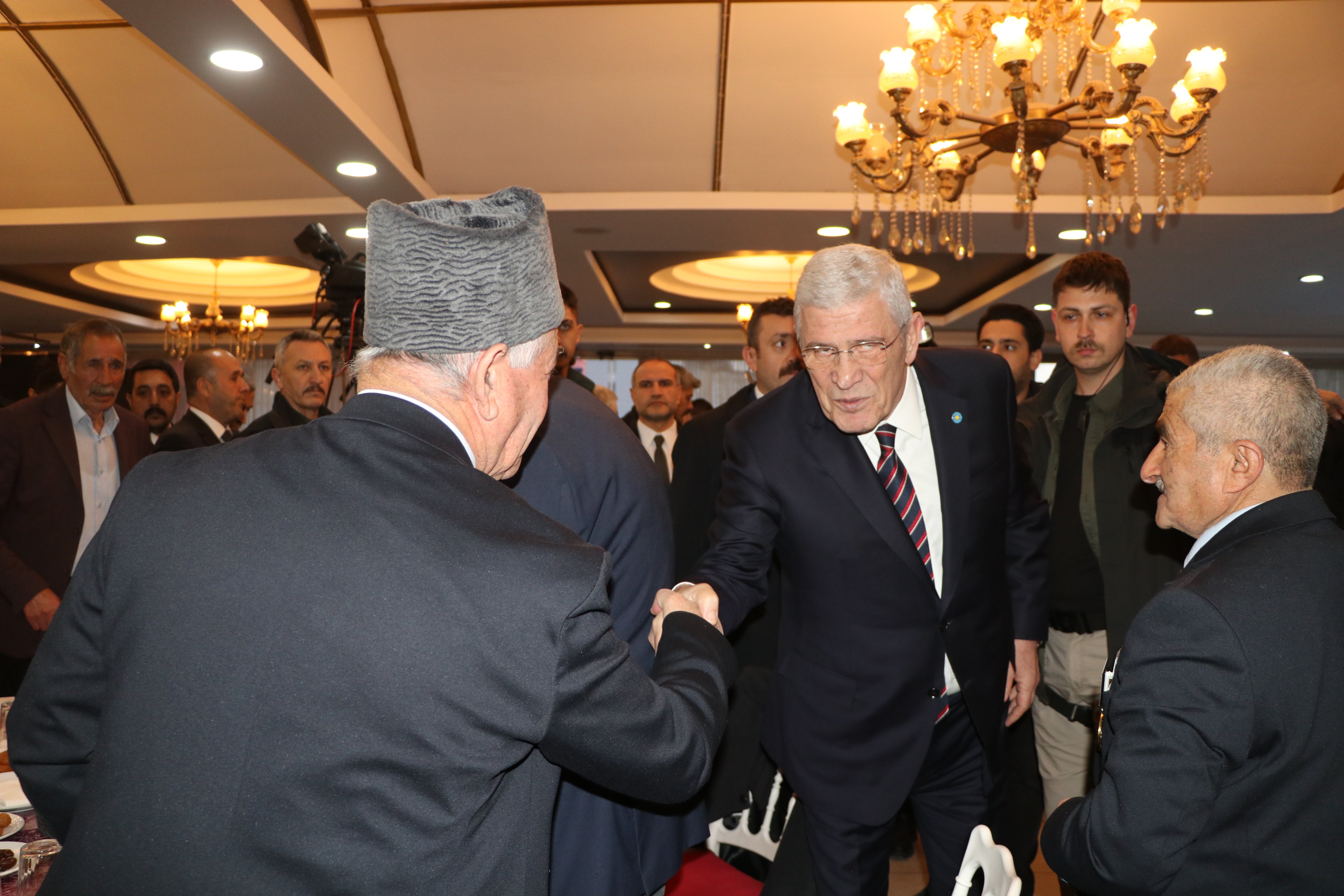 İYİ Parti Van İftar Programı Katılımcıları