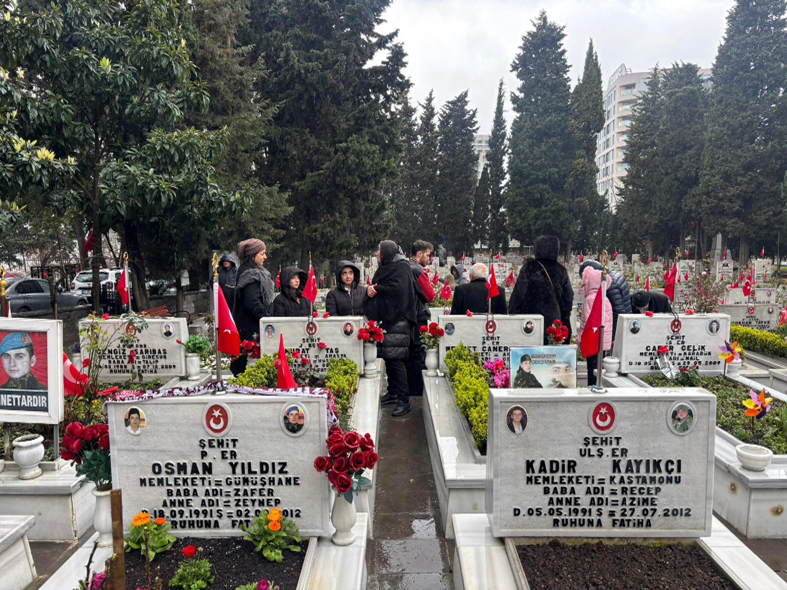 Edirnekapı Şehitliği bayram ziyareti