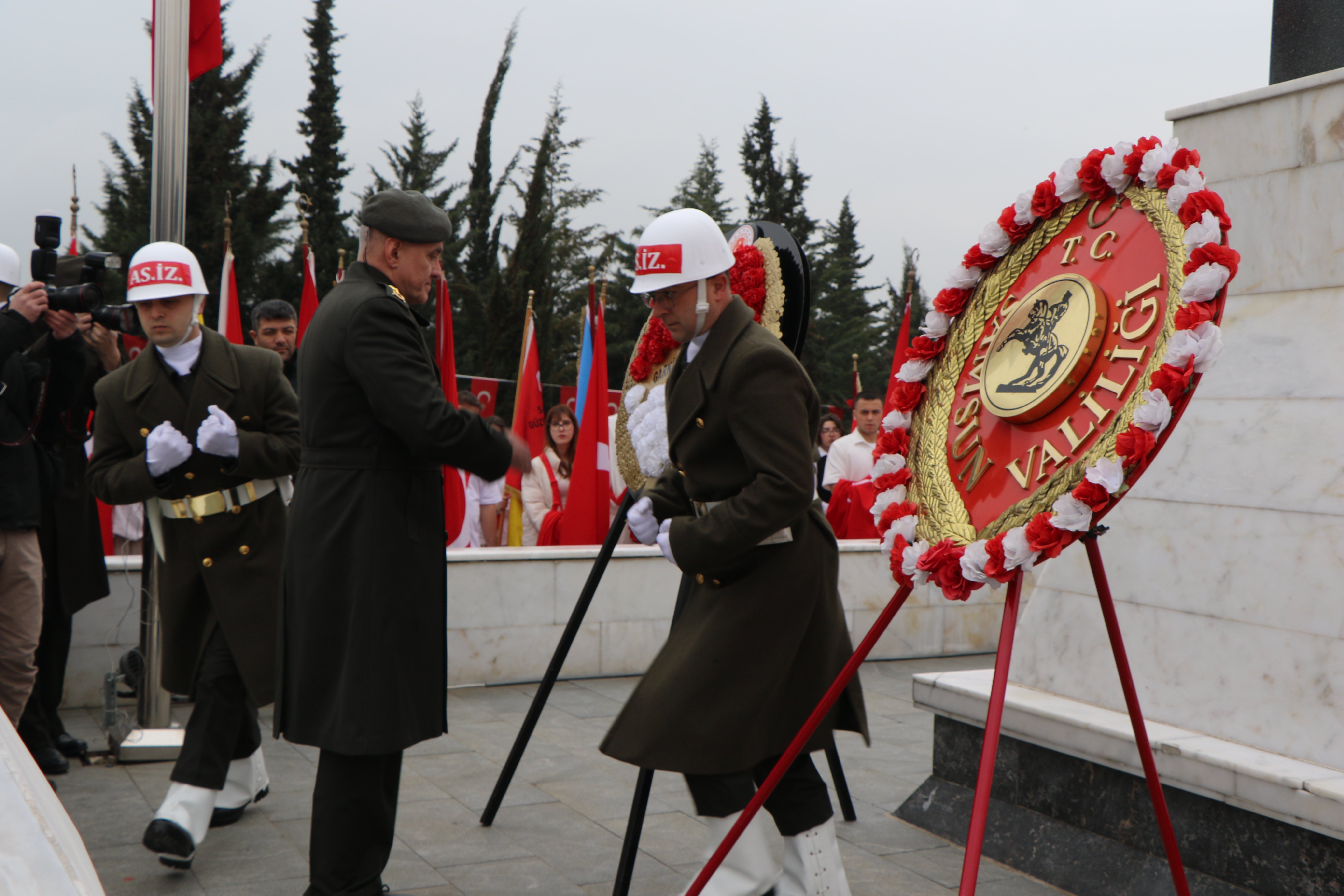 Samsun şehitliğinde 18 Mart töreni