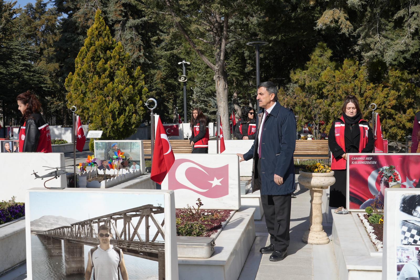 Cebeci Askeri Şehitliği Ziyareti