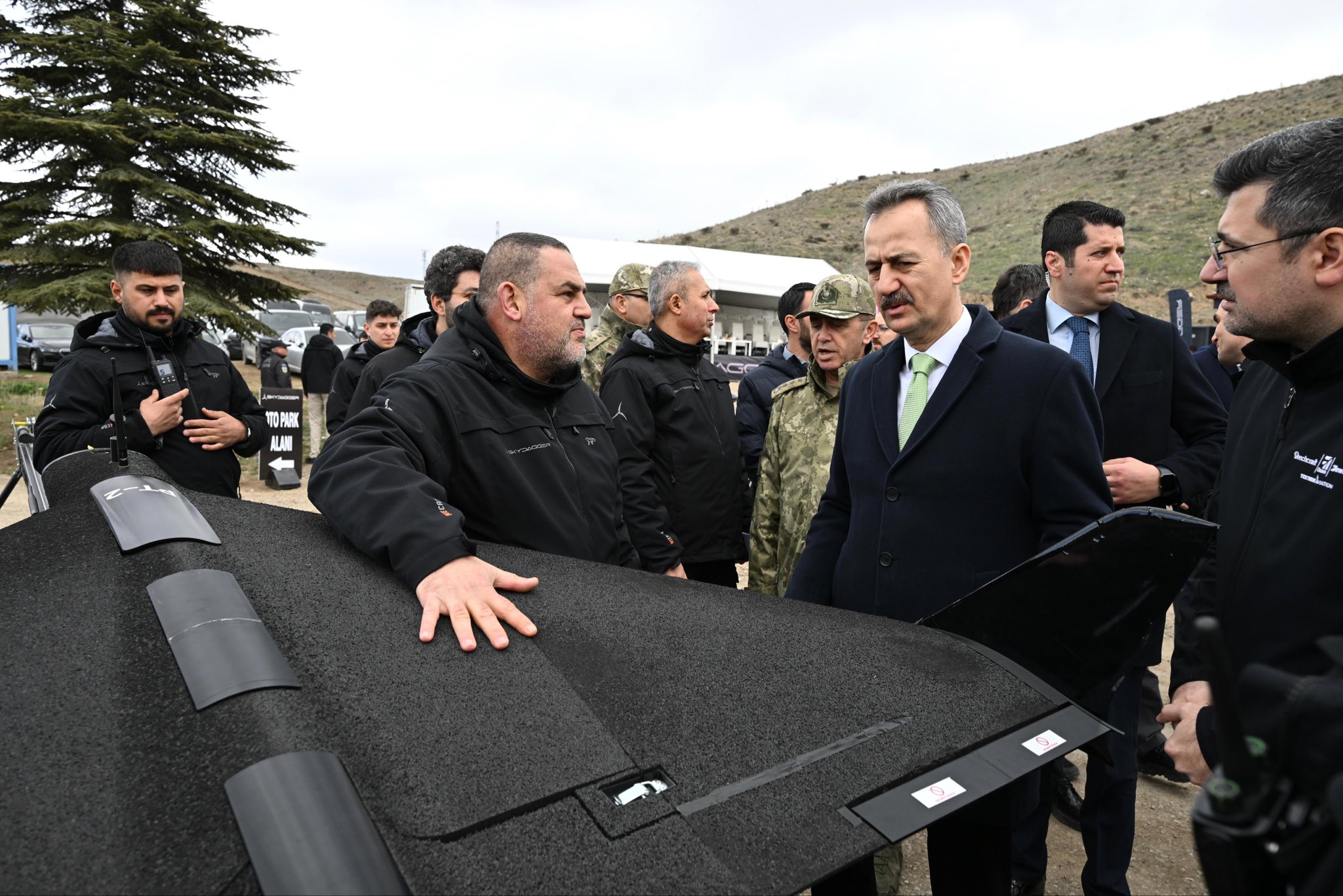 Savunma Sanayii Başkanı Haluk Görgün Dron İncelemesi