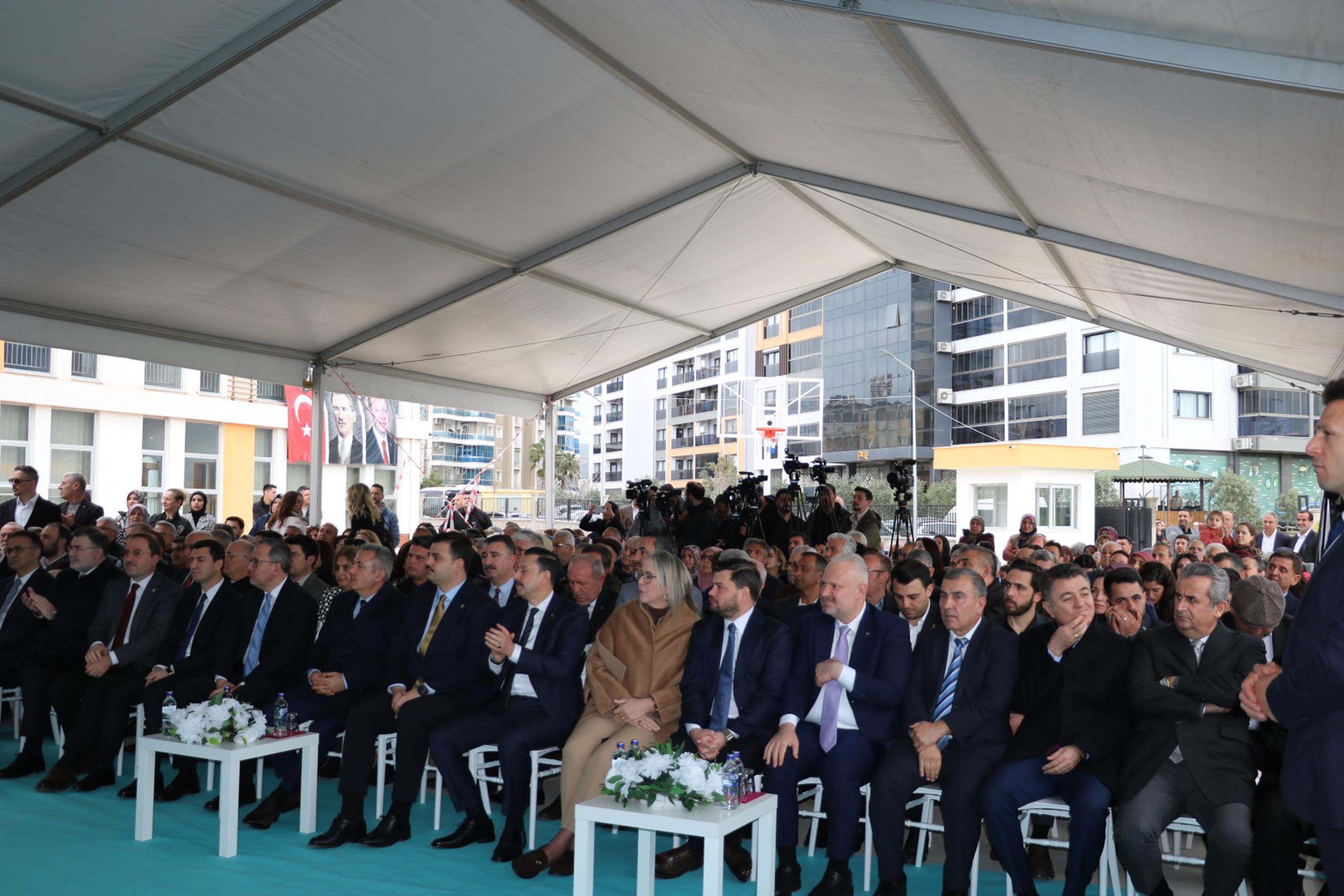 İzmir İl Milli Eğitim Müdürü Ömer Yahşi