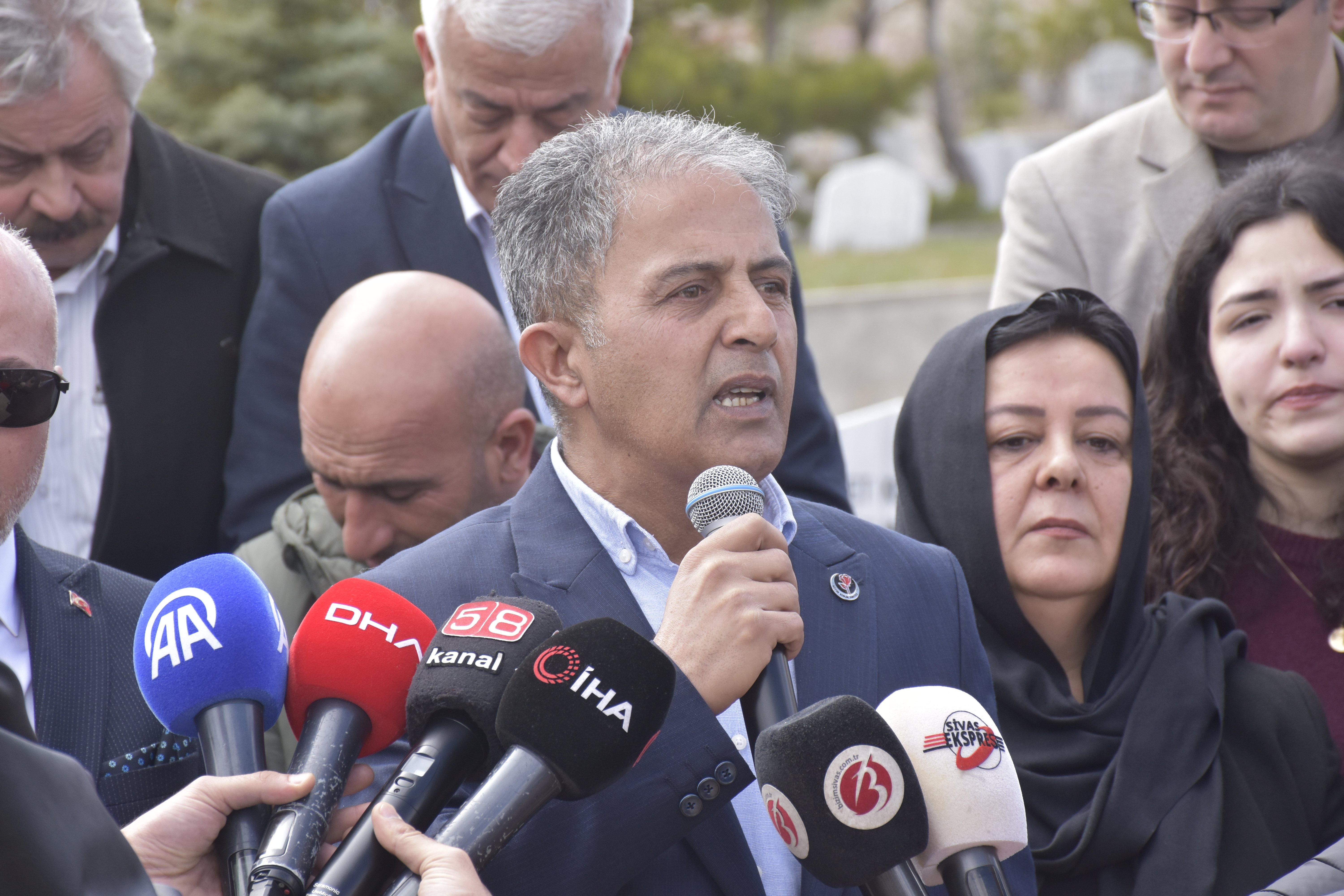 Sivas gazeteciler cemiyeti üyeleri