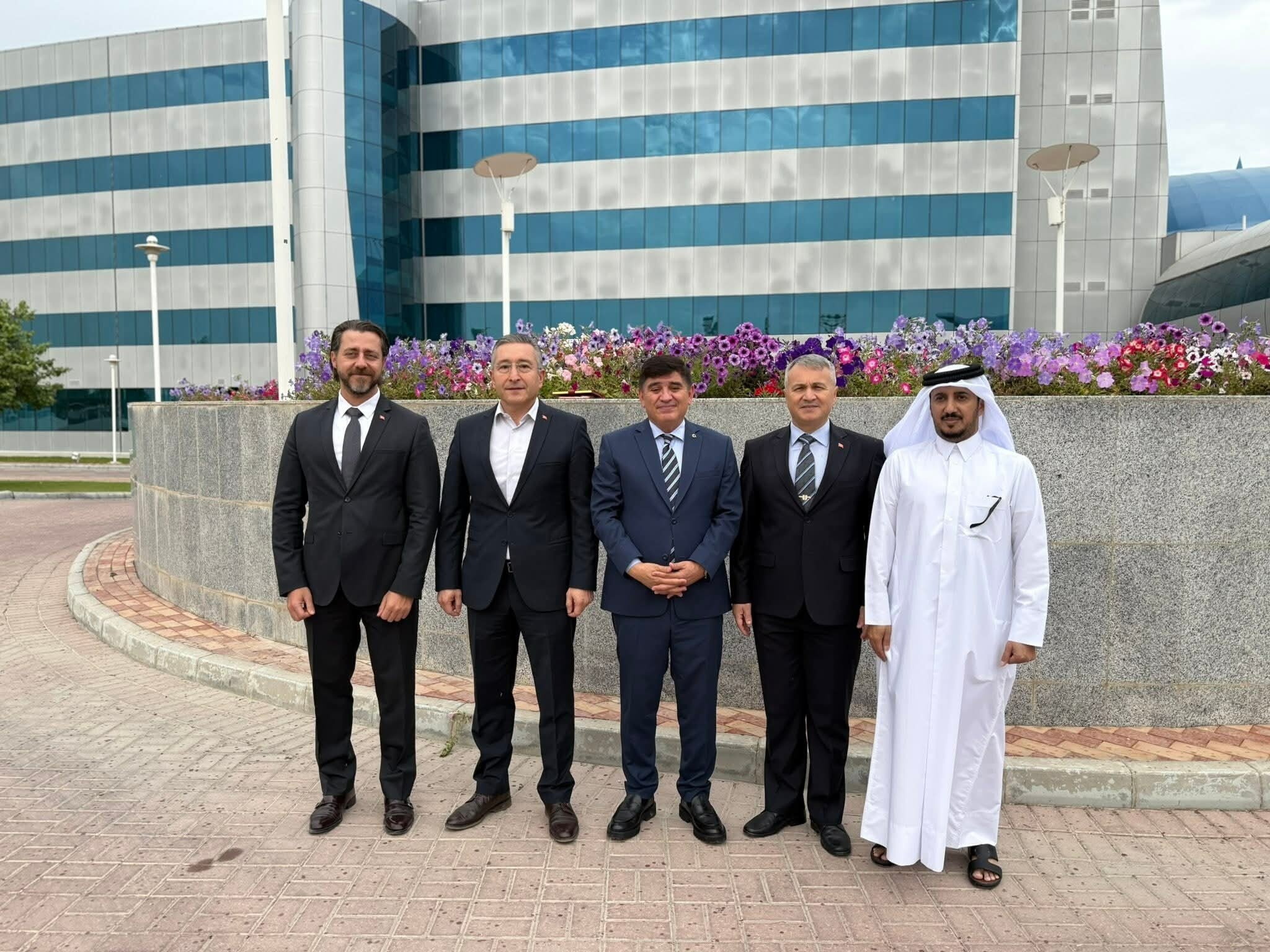 Mustafa Gökçe Katar