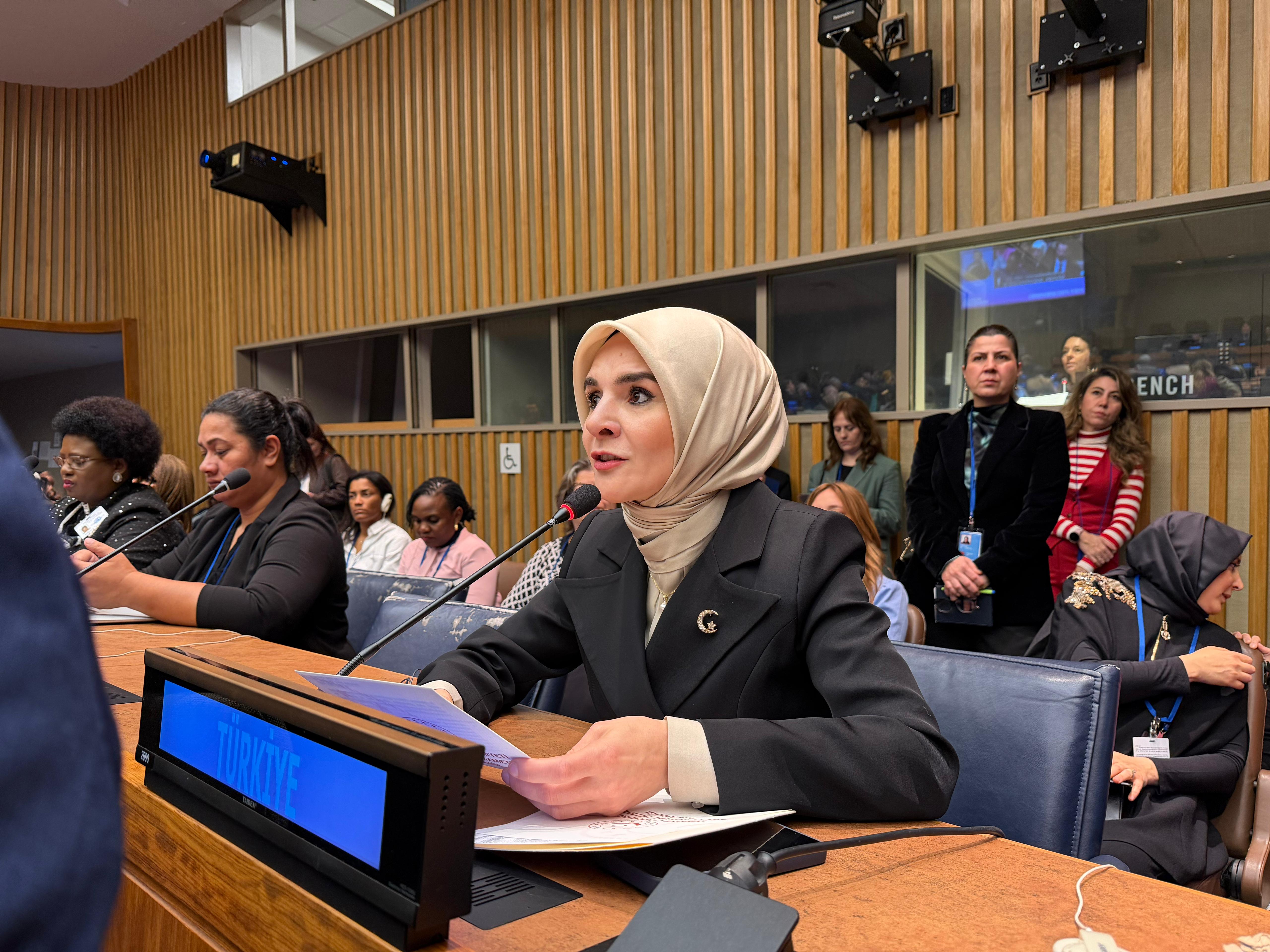 Bakan Mahinur Özdemir Göktaş BM toplantısında konuşuyor