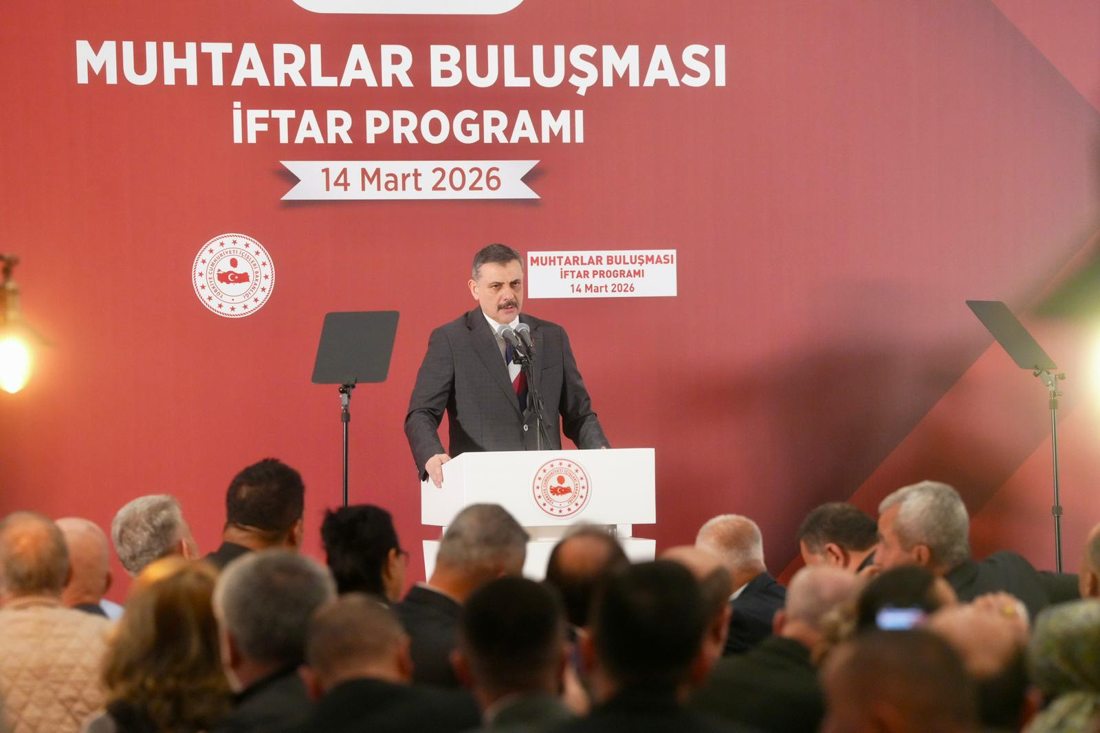 İçişleri Bakanı Mustafa Çiftçi muhtarlarla iftar programında