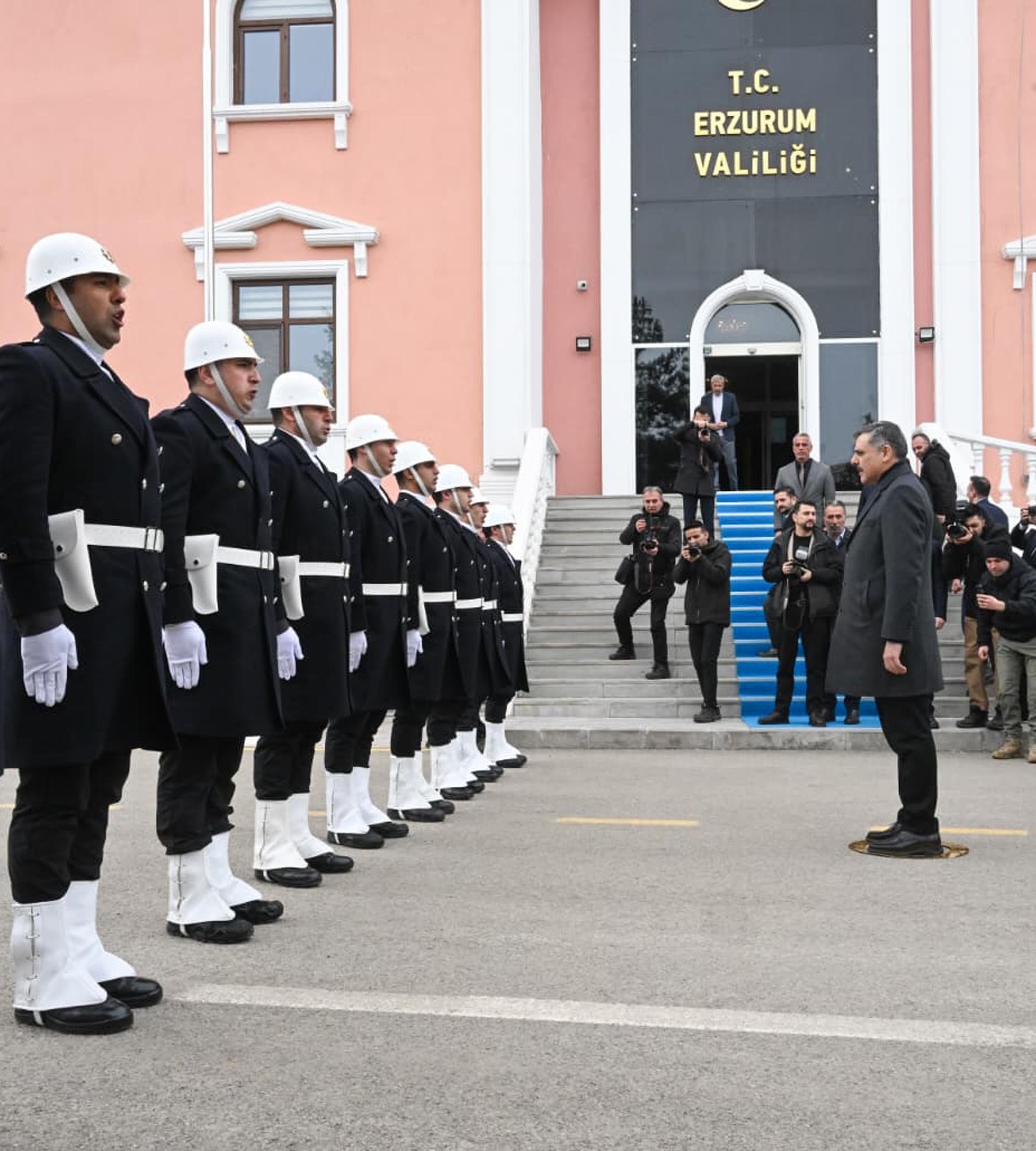 Bakanlar Tekin ve Çiftçi Erzurumda