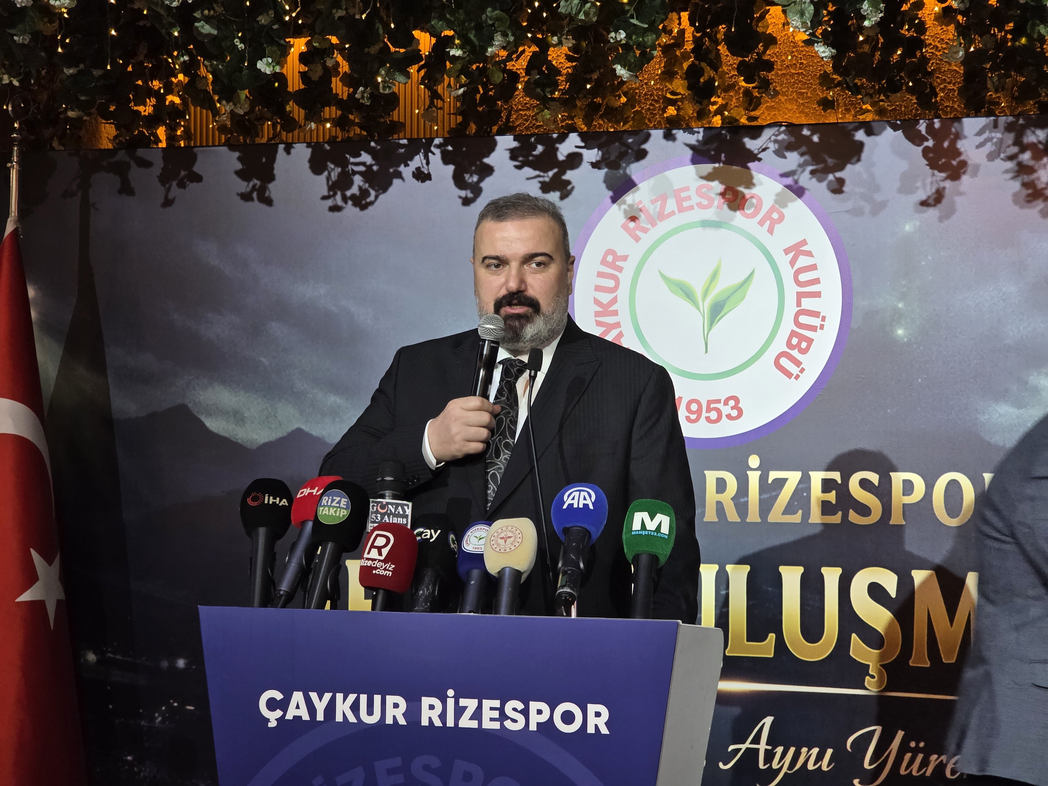 Bakan Kemal Memişoğlu Rize iftarında konuşuyor