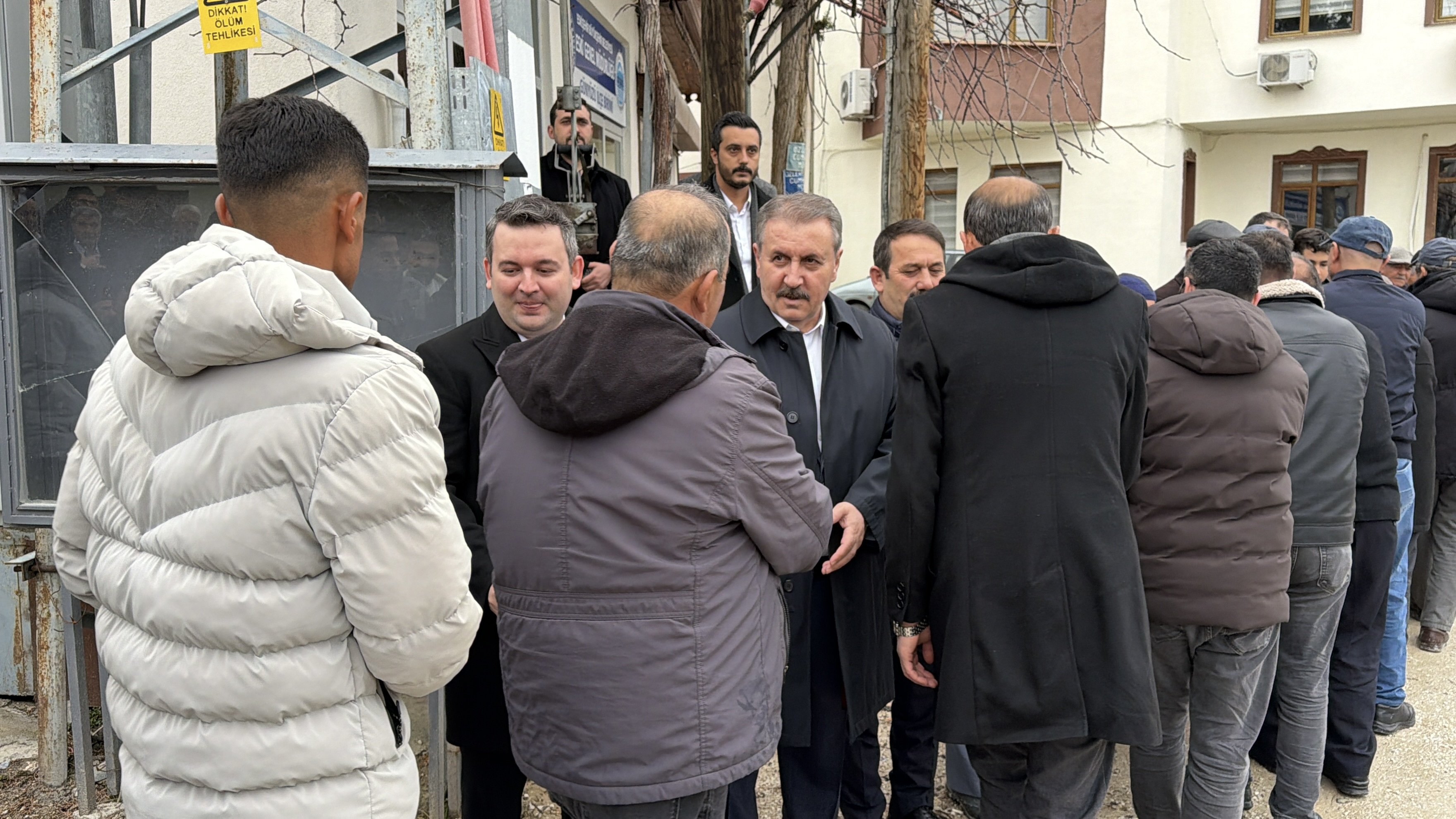 Mustafa Destici Açıklama Yapıyor