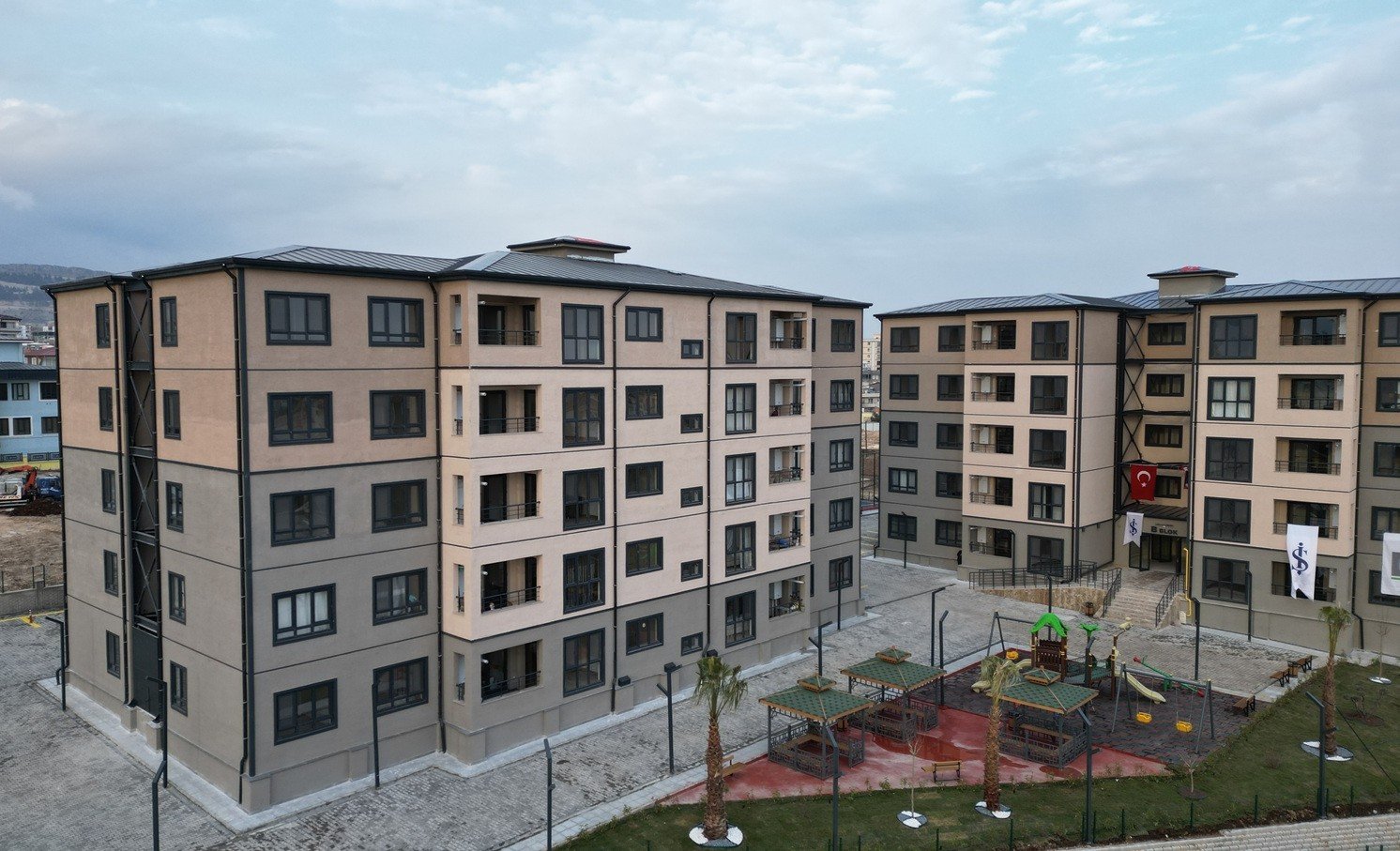 İş Bankası Adıyaman Lojmanları Sosyal Alanları