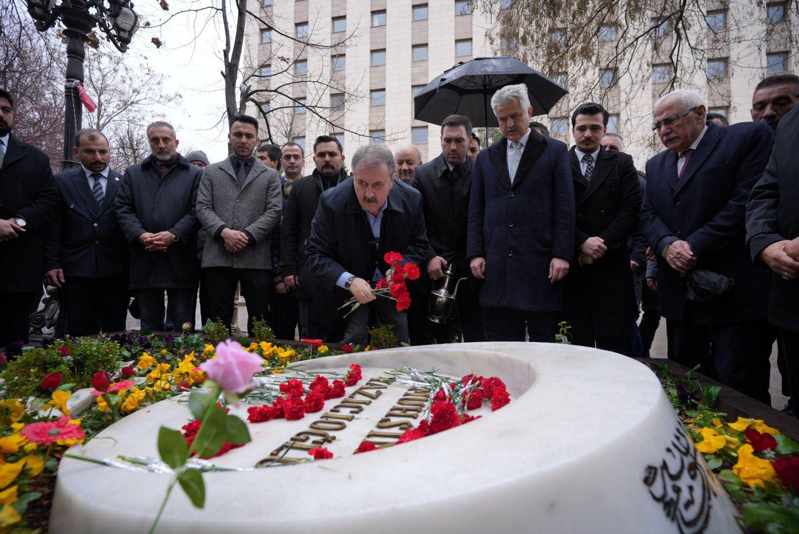 Mustafa Destici Muhsin Yazıcıoğlu kabri ziyareti